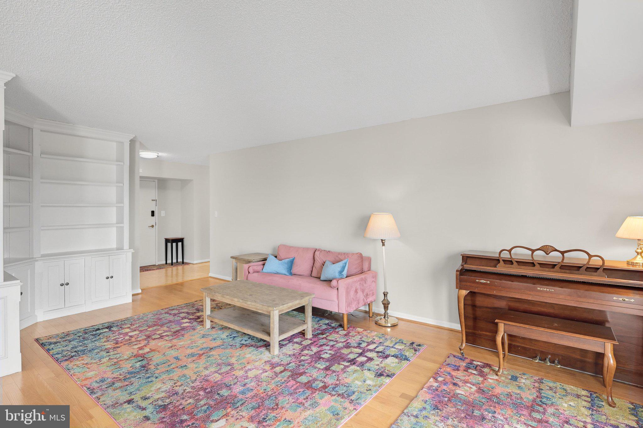 3800 POWELL LANE 1211