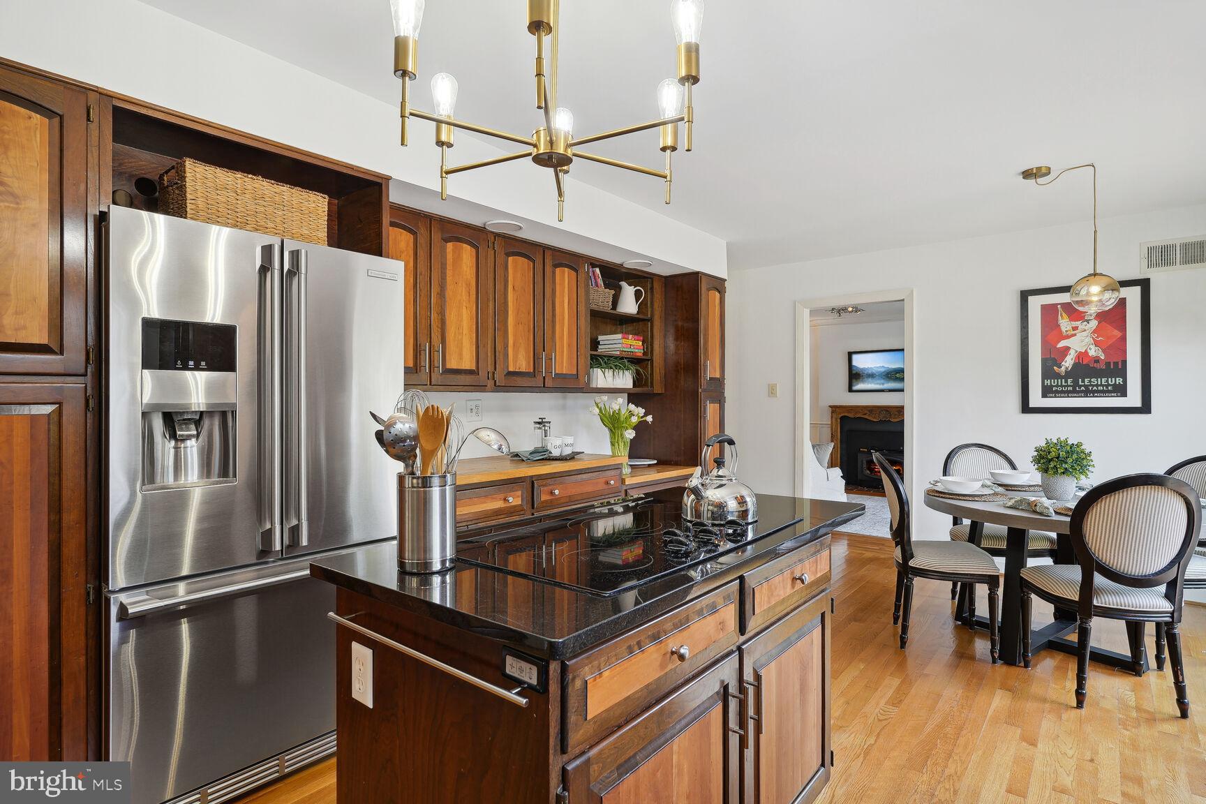 LUXMANOR - Residential