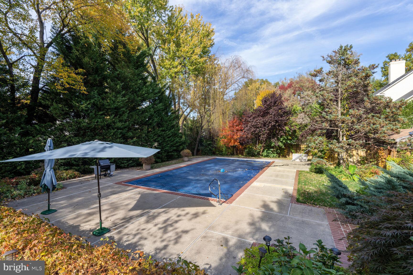 LUXMANOR - Residential