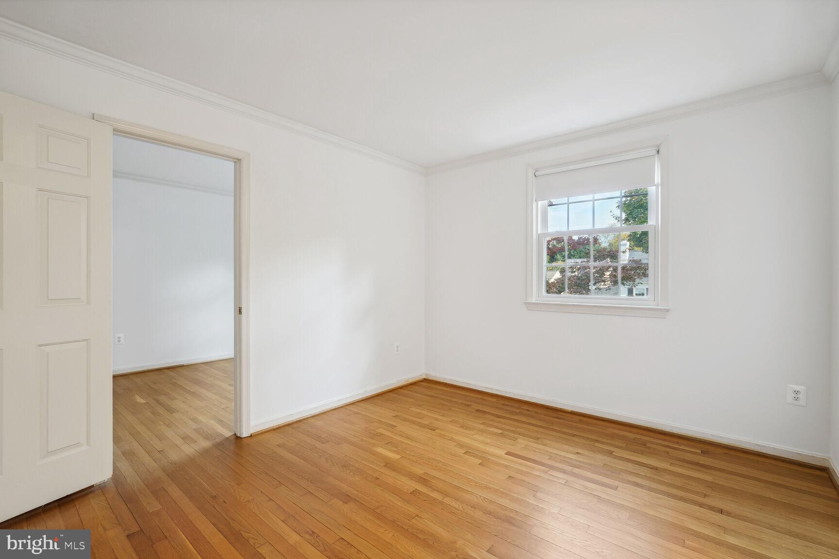 LUXMANOR - Residential