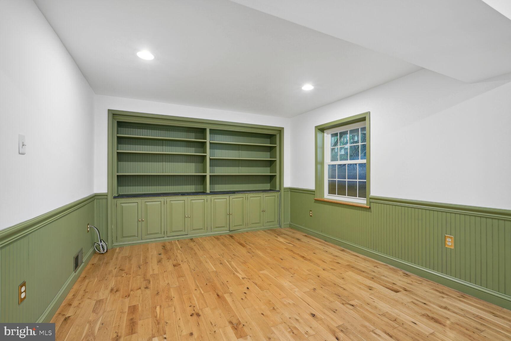 LUXMANOR - Residential