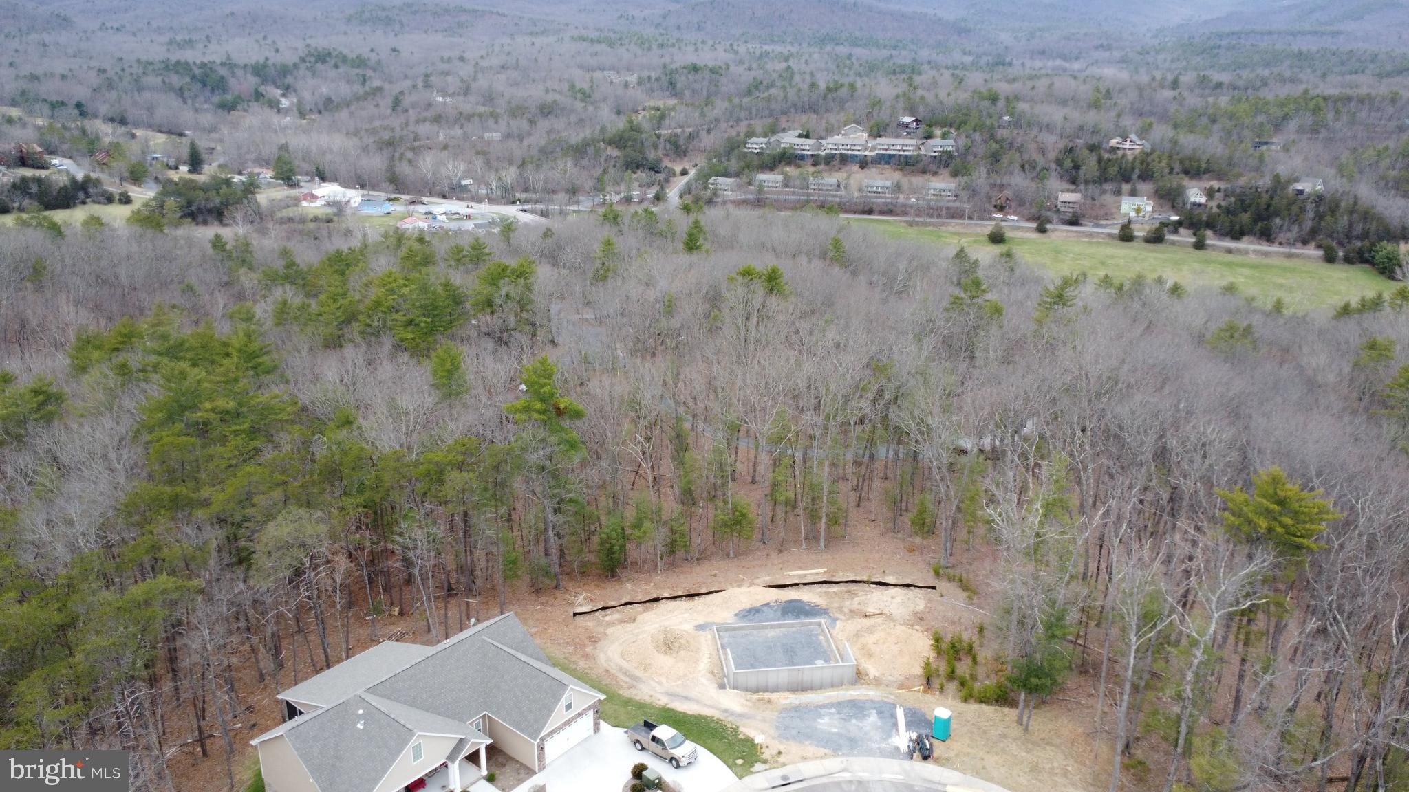 CREEK VALLEY - Residential