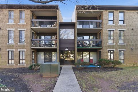 561 FLORIDA AVENUE 204 HERNDON VA 20170