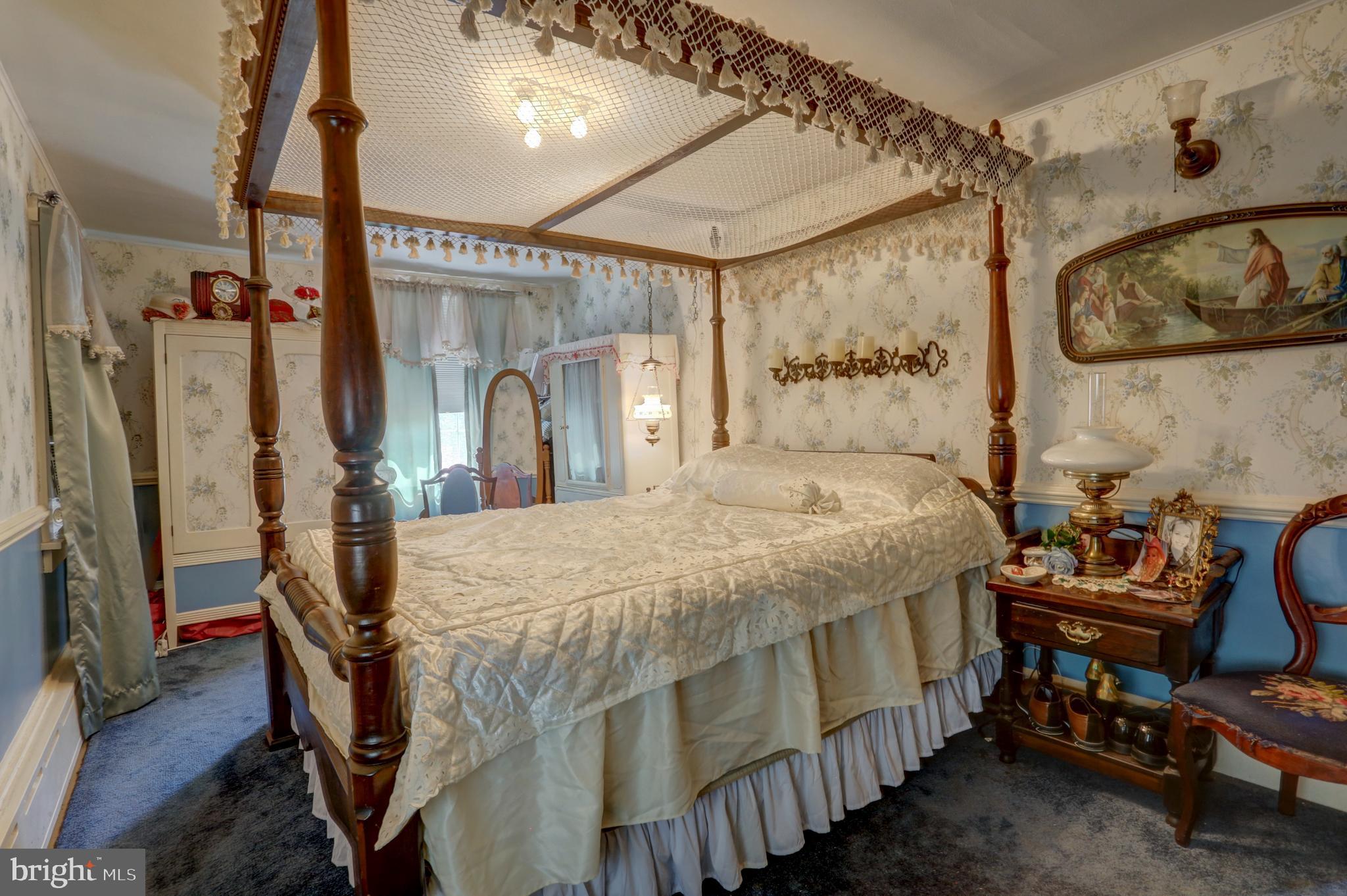 CAERNARVON TWP - Residential