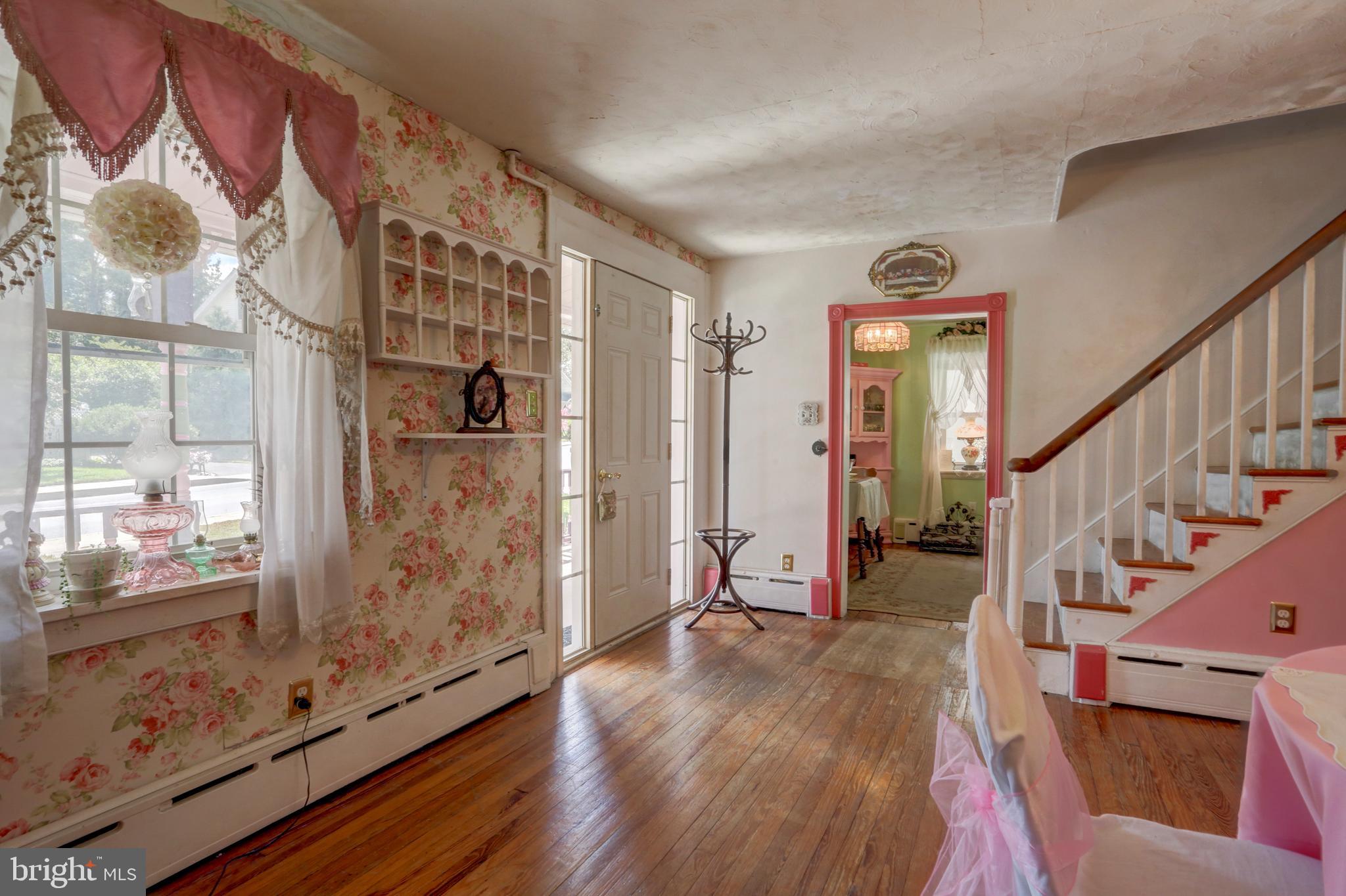 CAERNARVON TWP - Residential