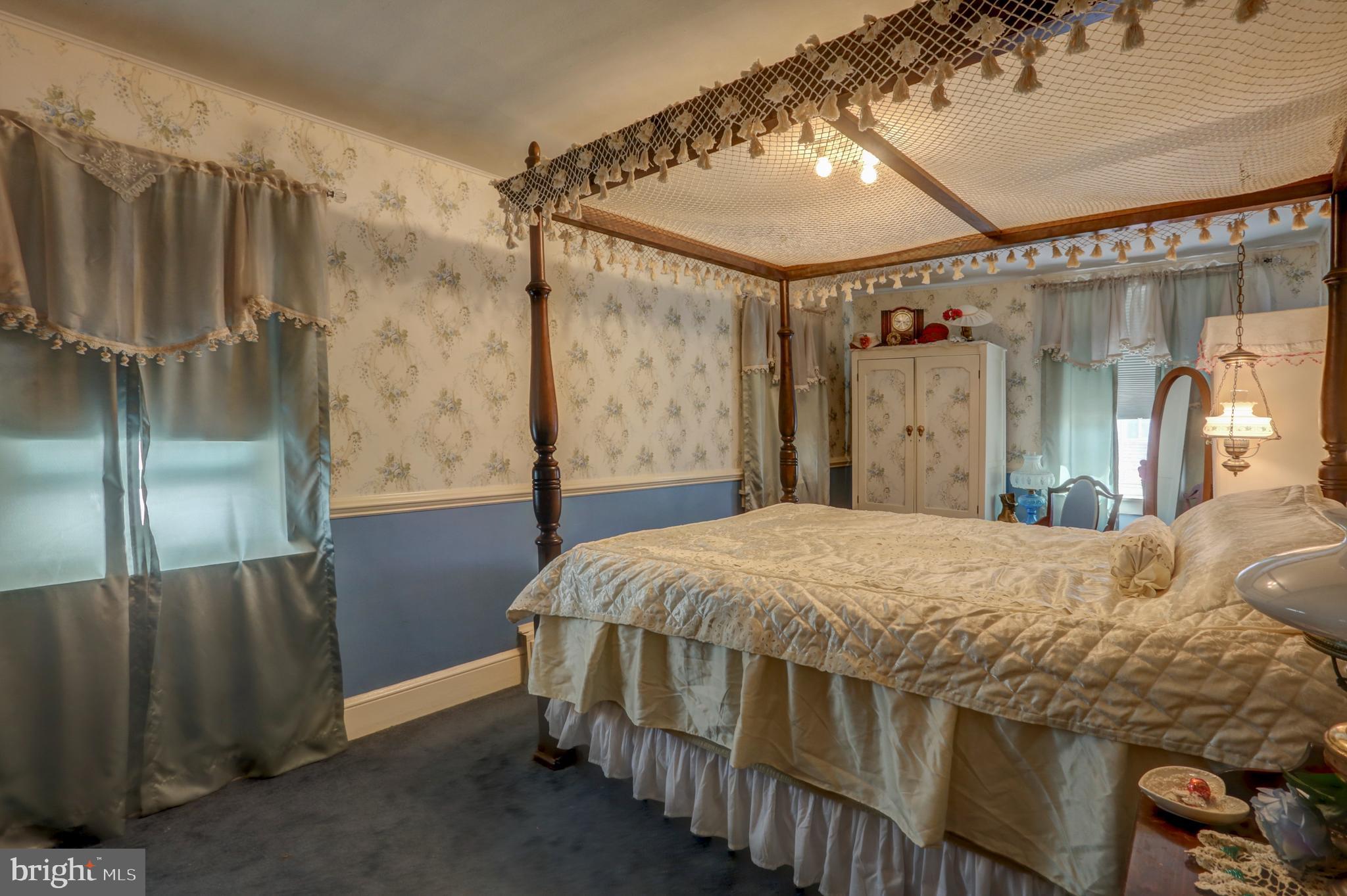 CAERNARVON TWP - Residential