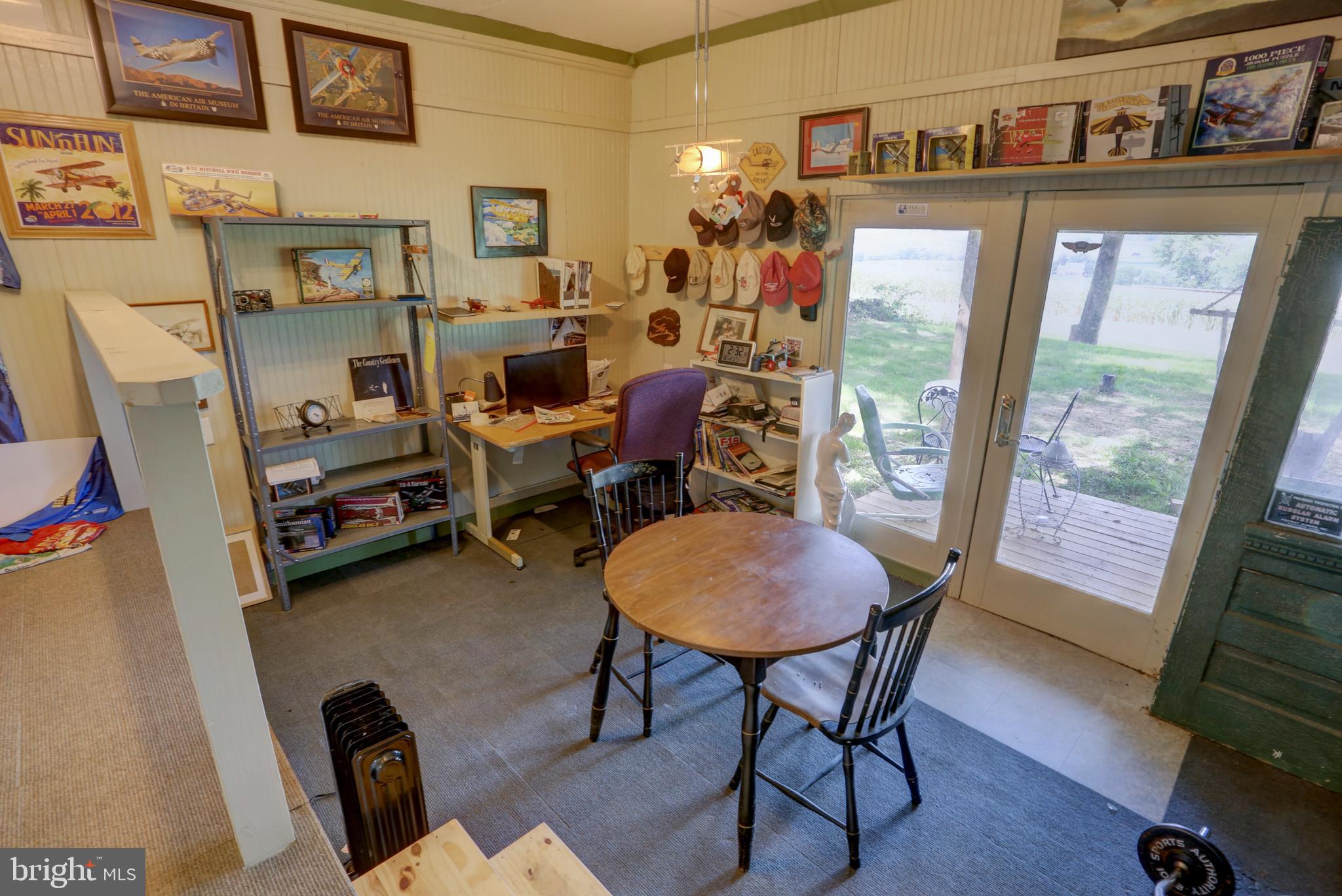 CAERNARVON TWP - Residential