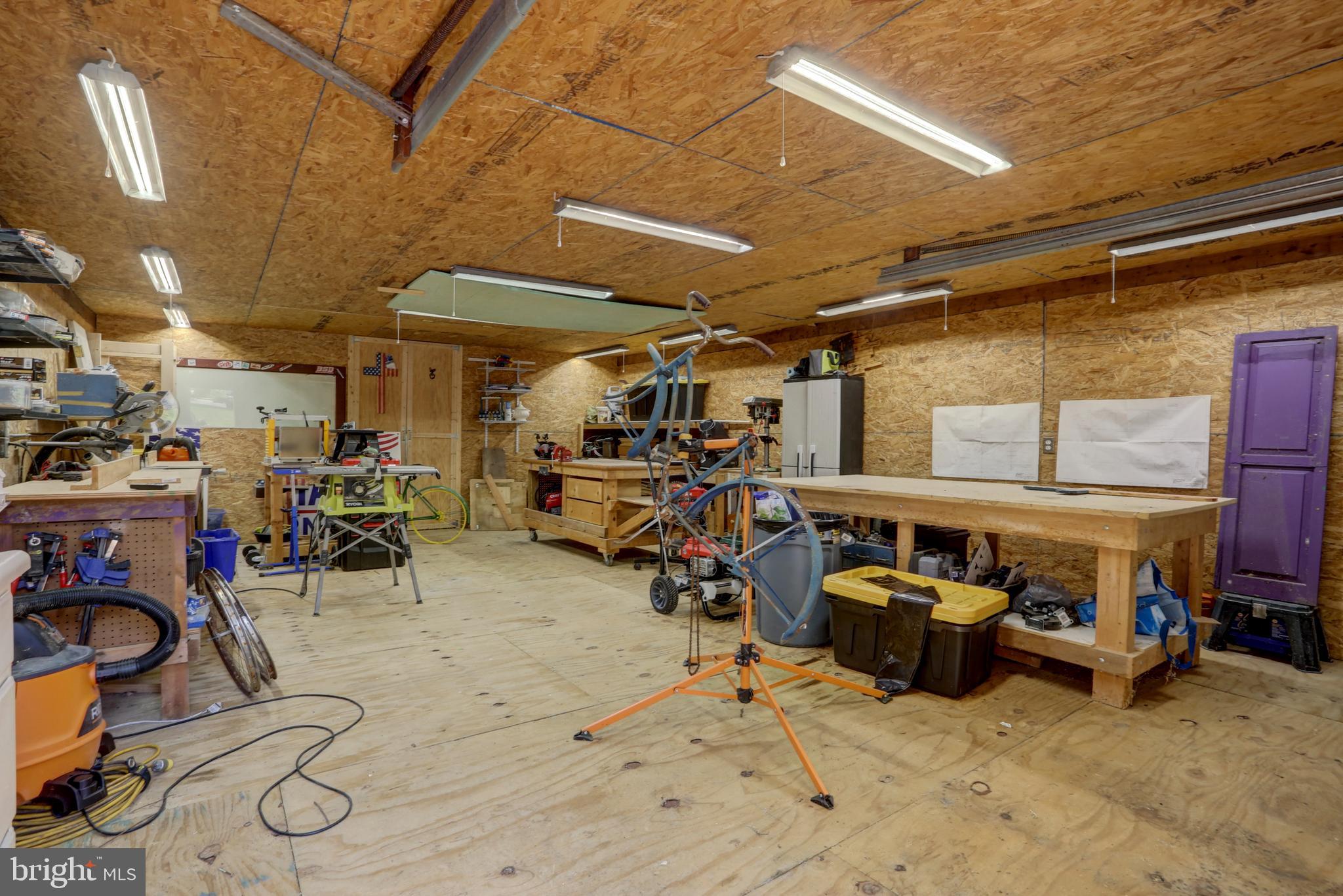 CAERNARVON TWP - Residential