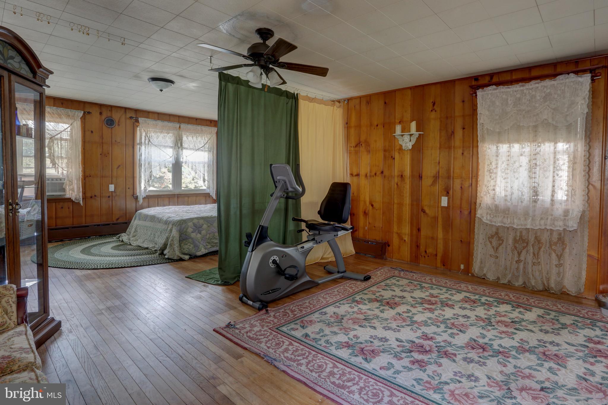 CAERNARVON TWP - Residential