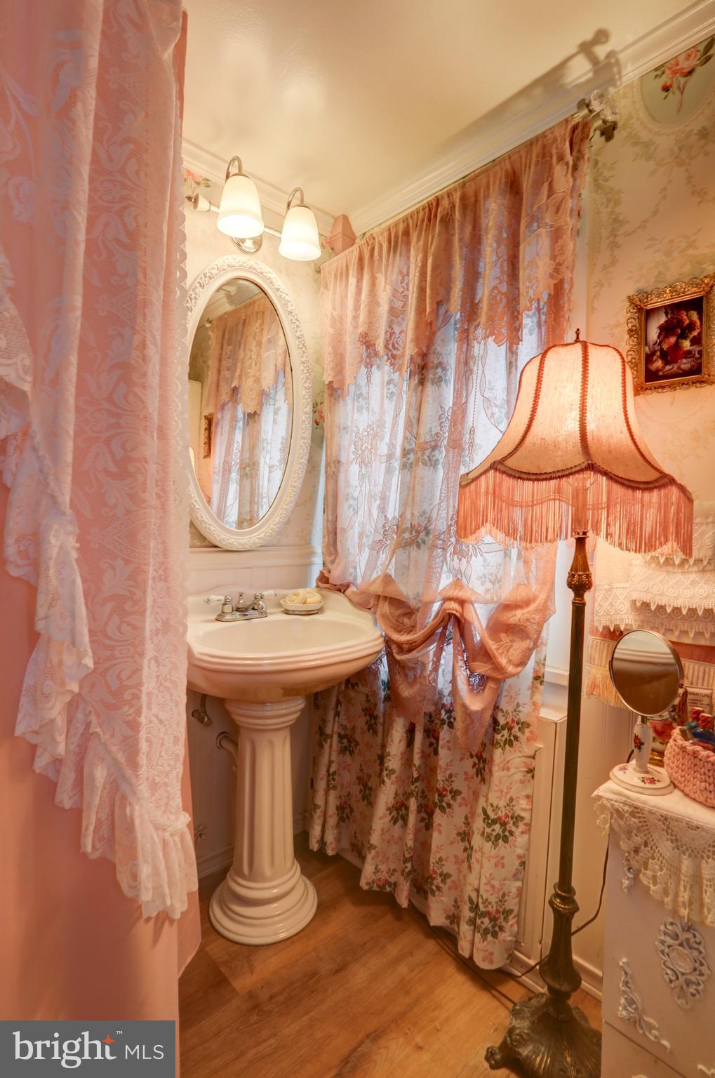 CAERNARVON TWP - Residential