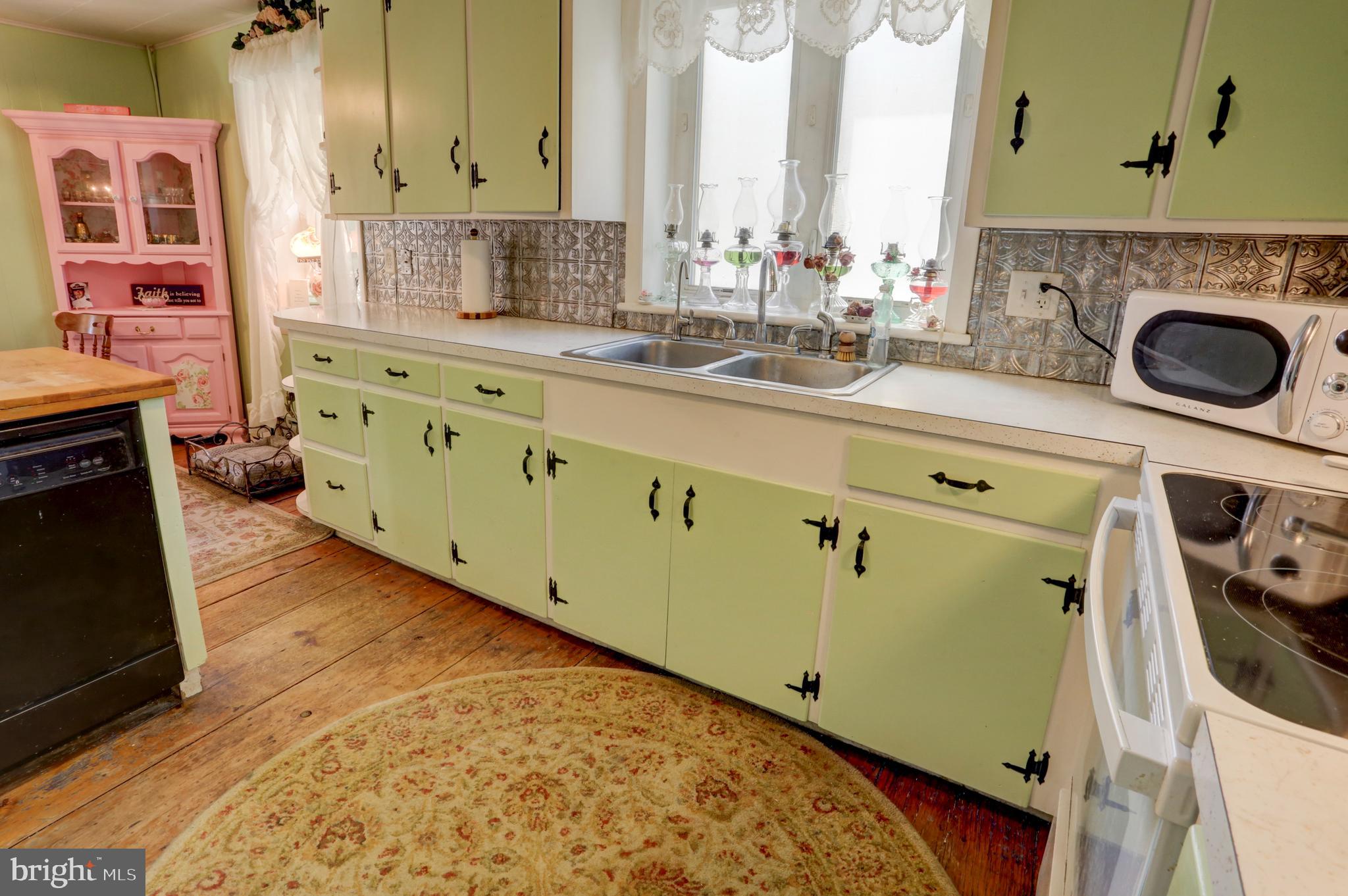 CAERNARVON TWP - Residential