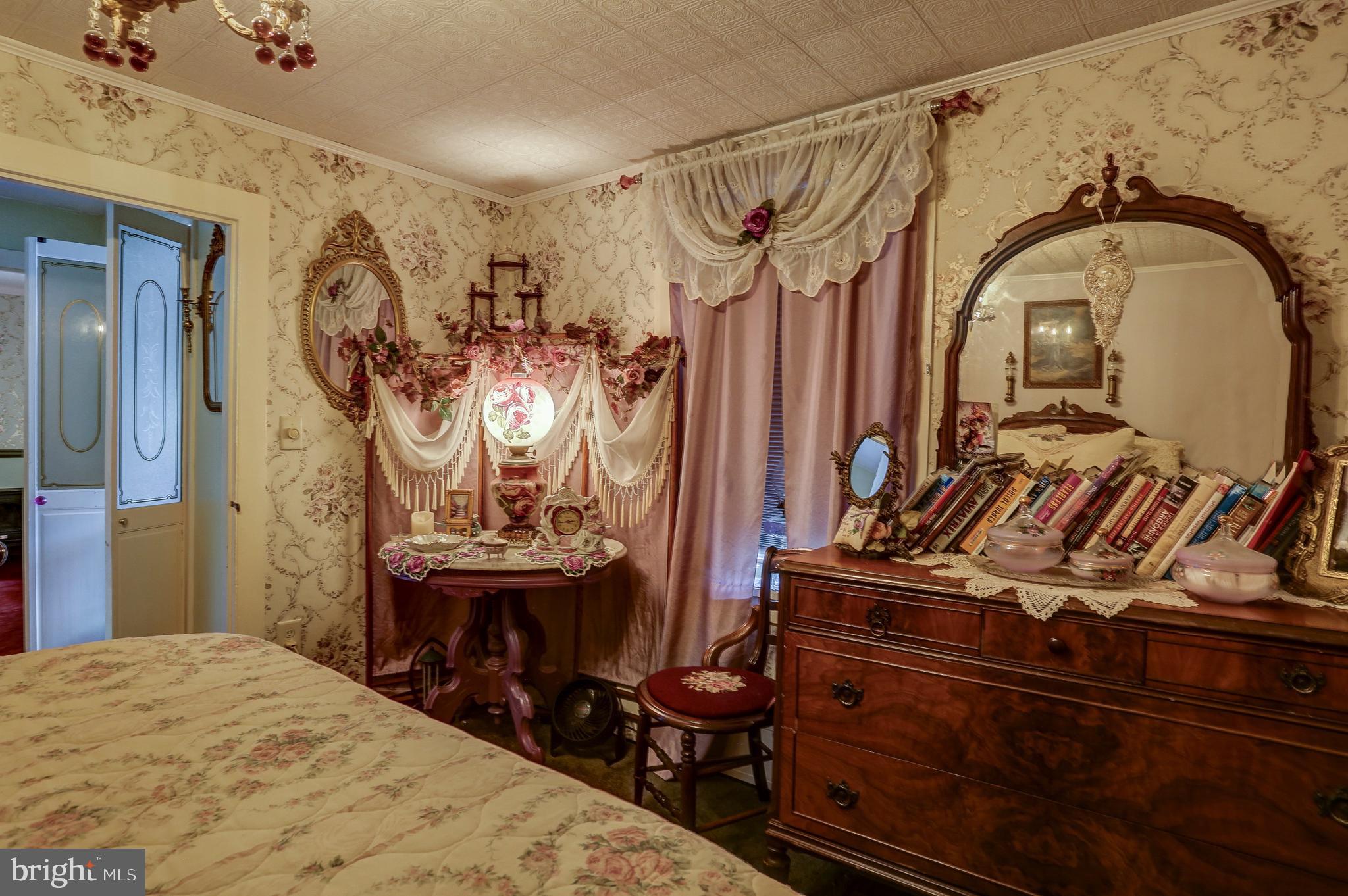 CAERNARVON TWP - Residential