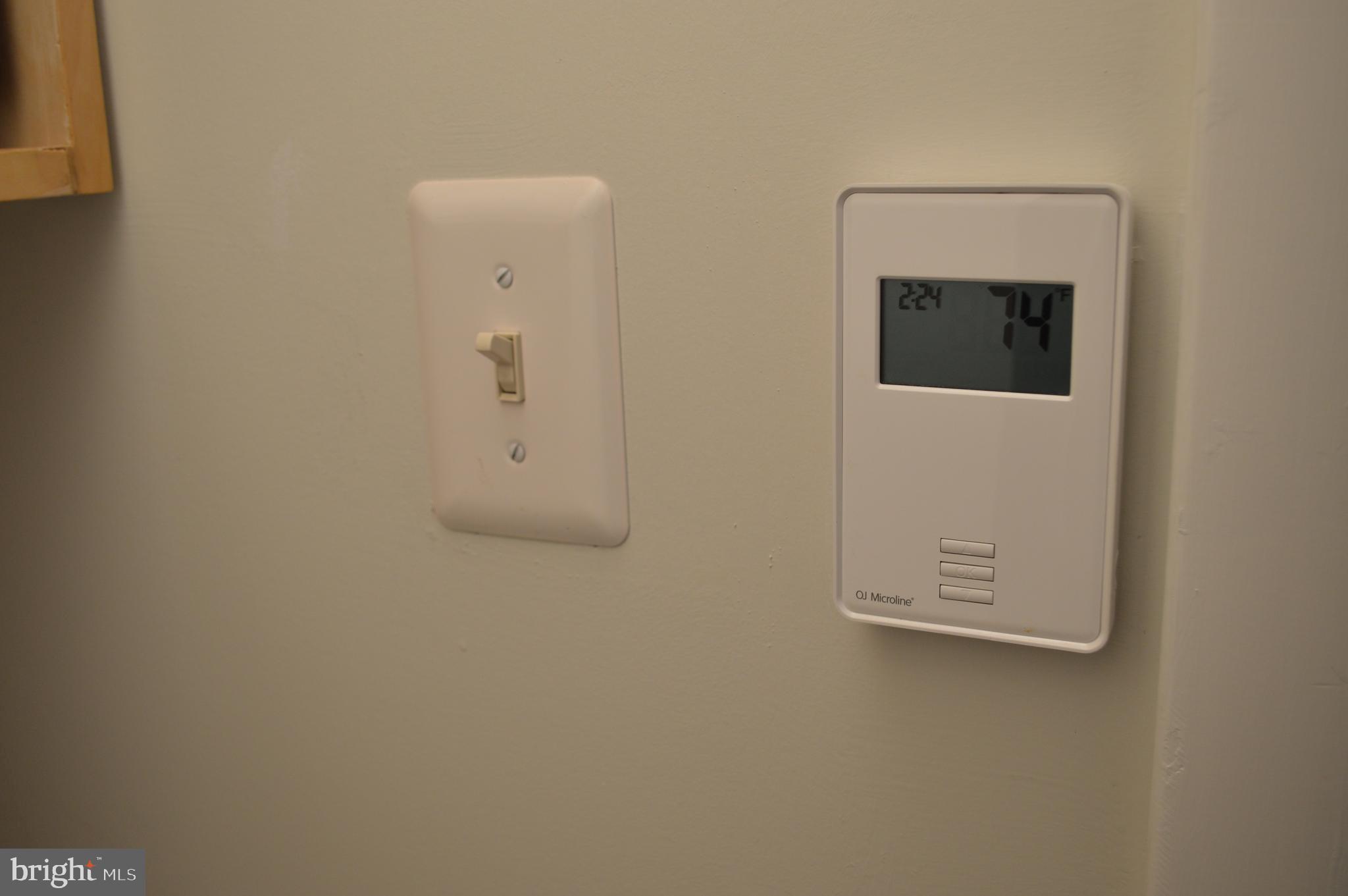 CROSS KEYS - Residential Lease