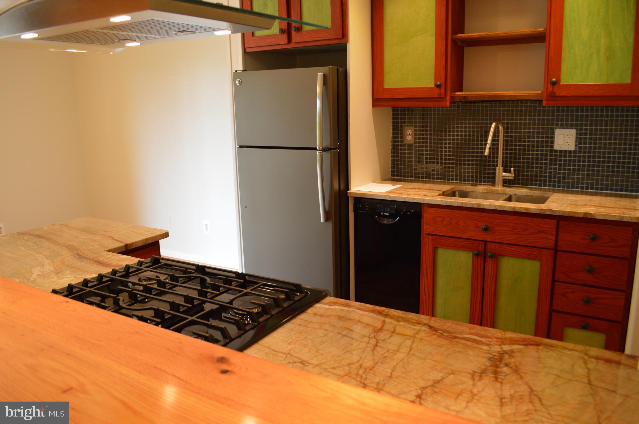 CROSS KEYS - Residential Lease