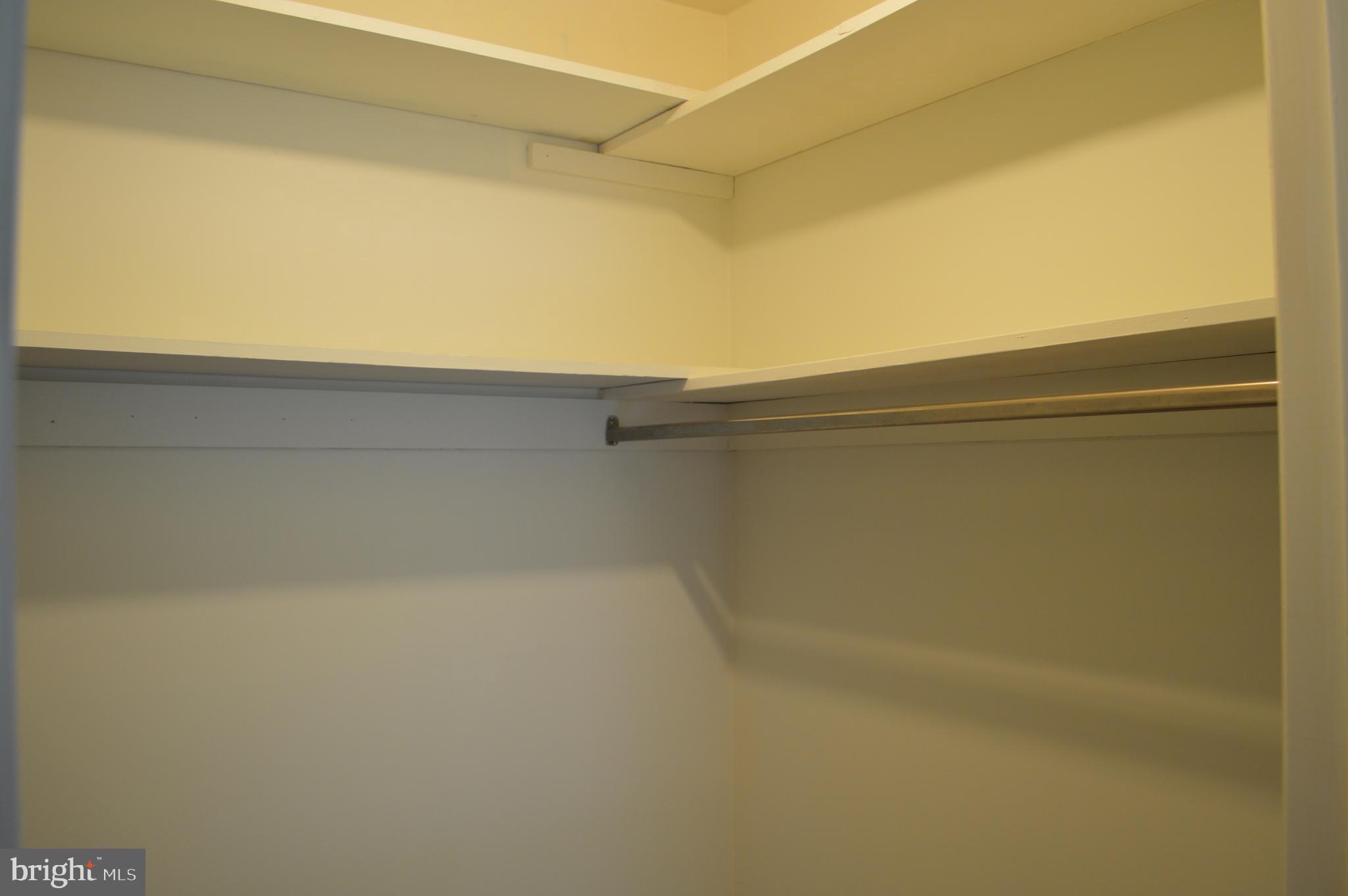 CROSS KEYS - Residential Lease