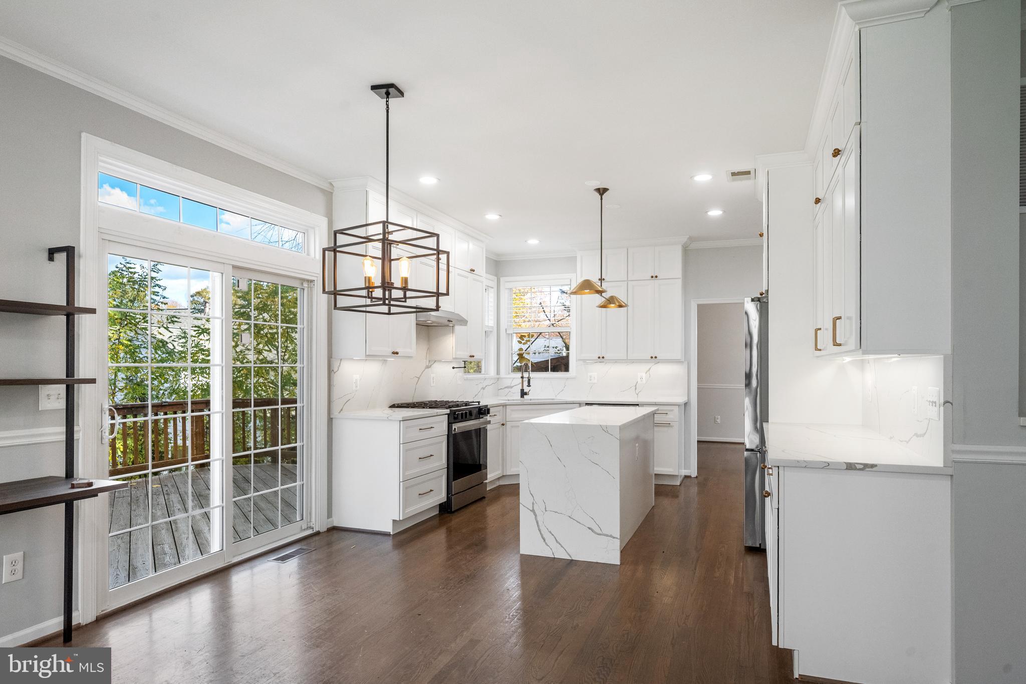 POTOMAC LAKES - Residential Lease