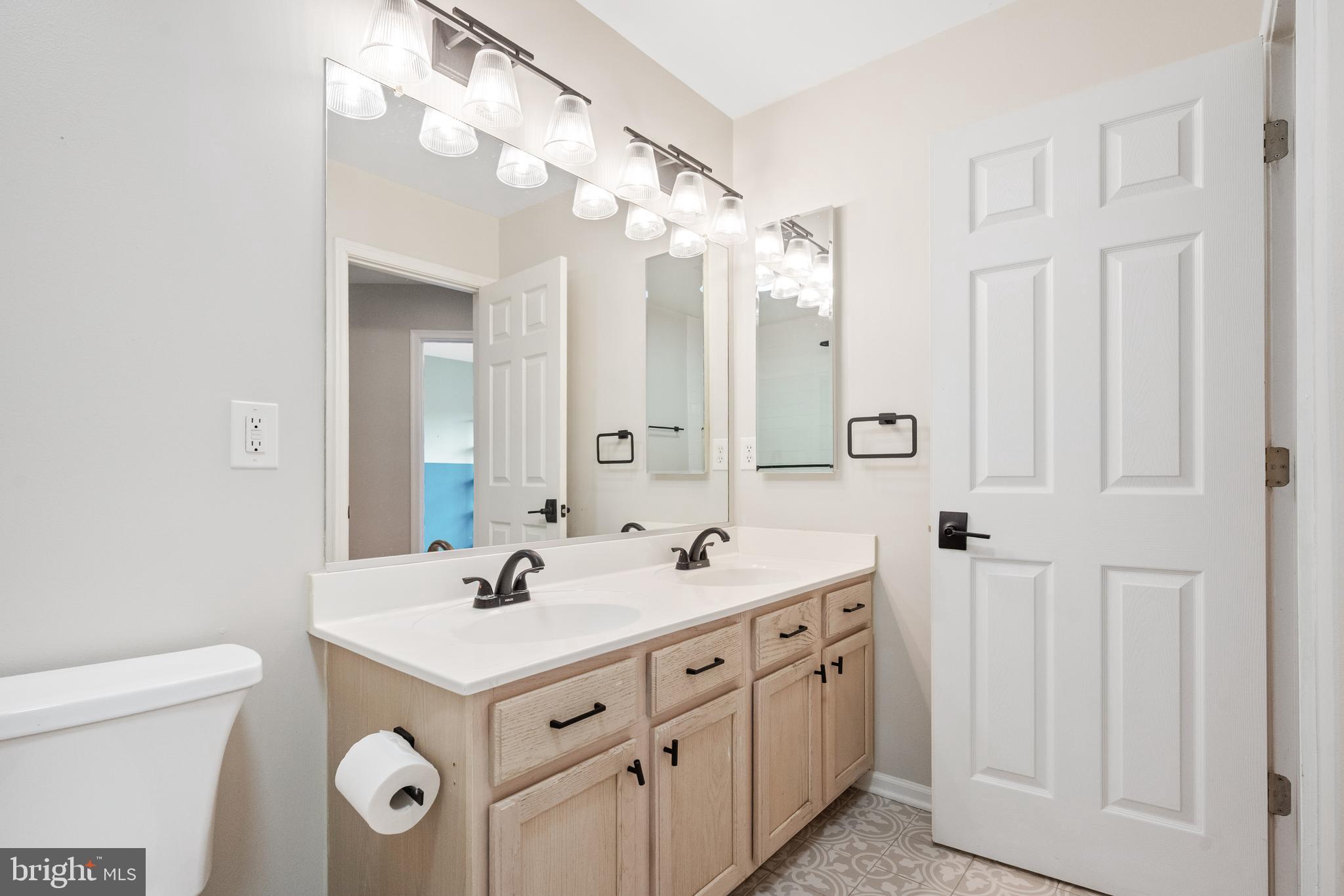 POTOMAC LAKES - Residential Lease