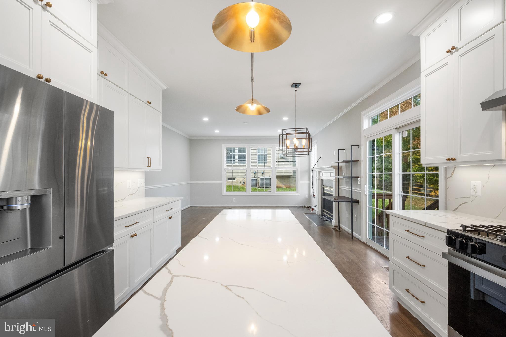 POTOMAC LAKES - Residential Lease