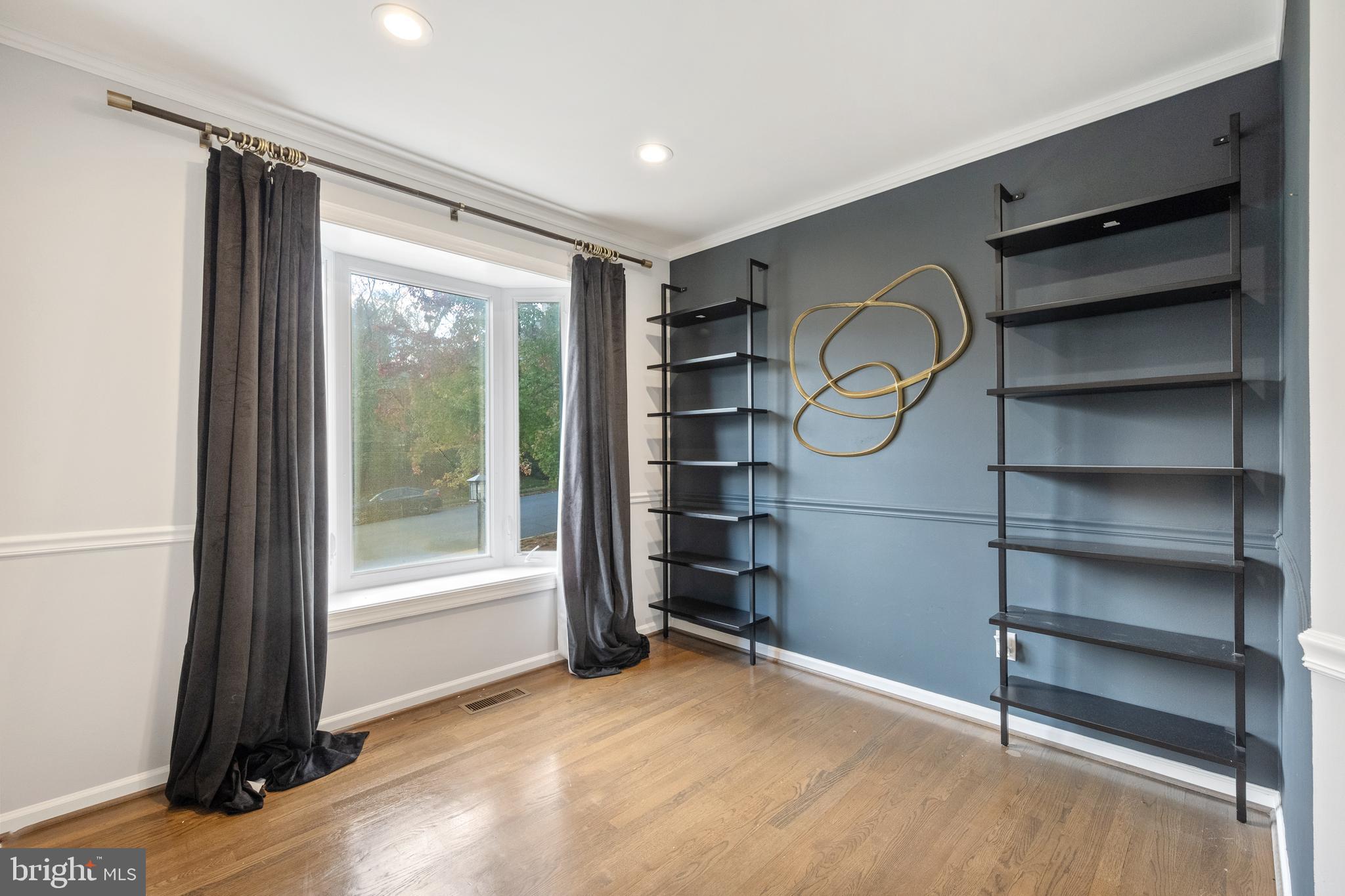 POTOMAC LAKES - Residential Lease