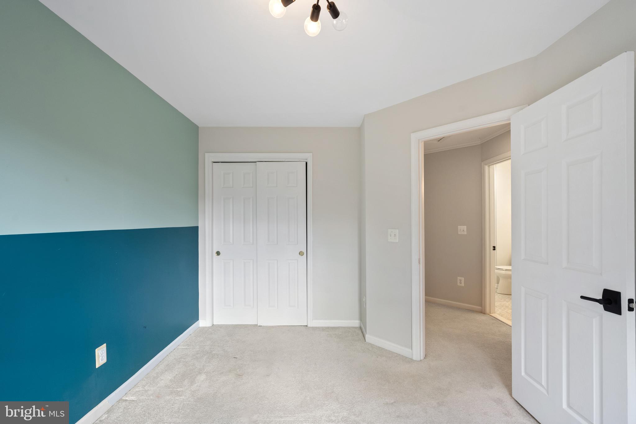 POTOMAC LAKES - Residential Lease