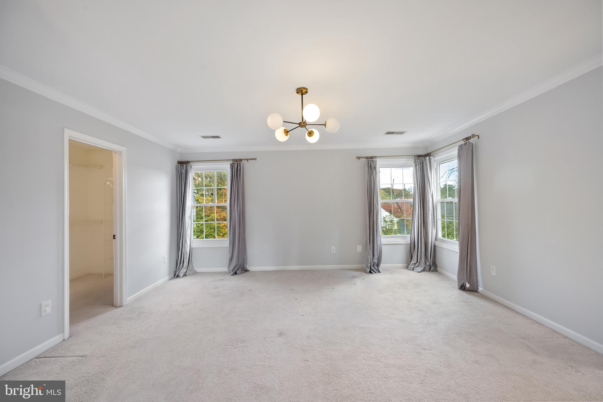 POTOMAC LAKES - Residential Lease