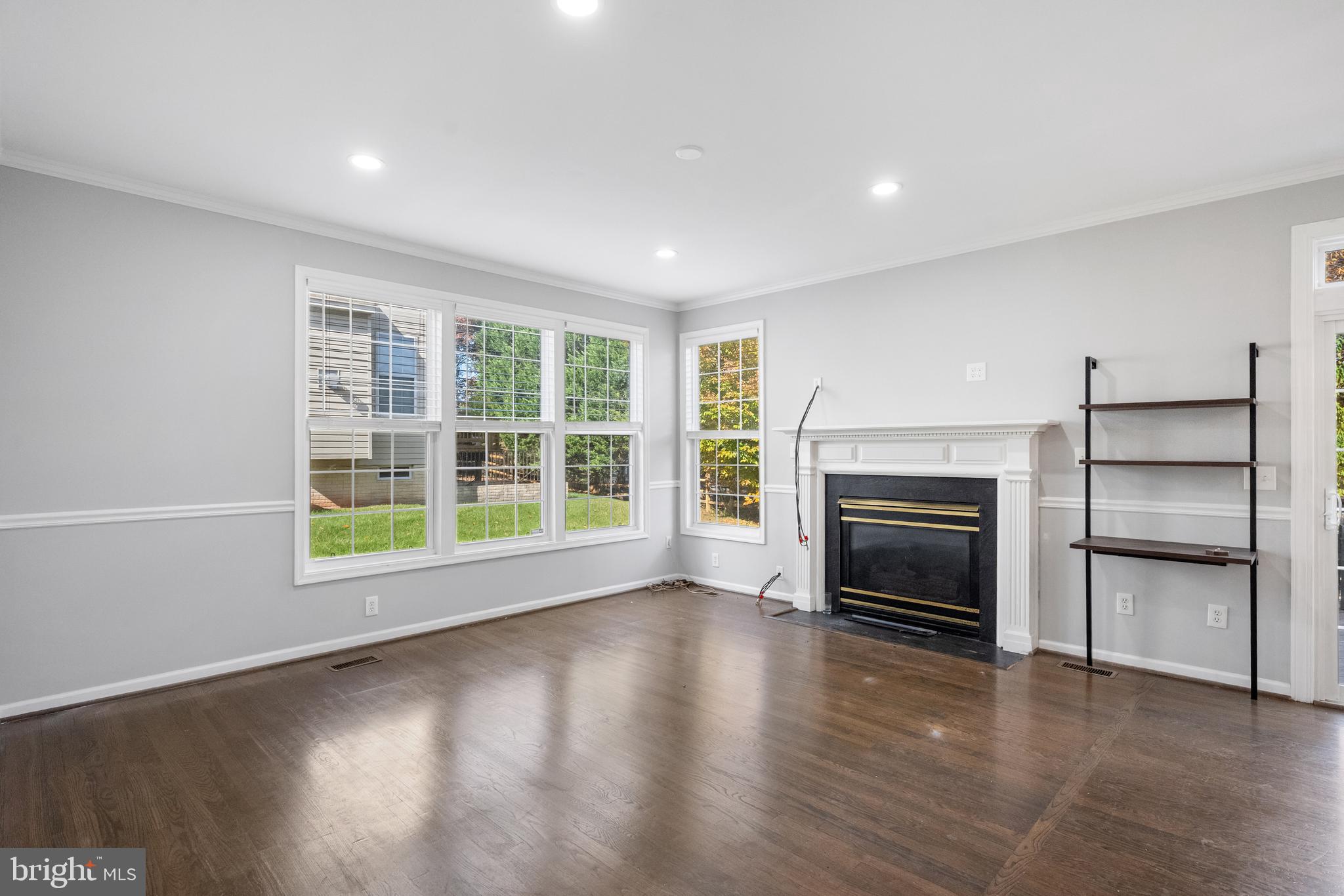 POTOMAC LAKES - Residential Lease