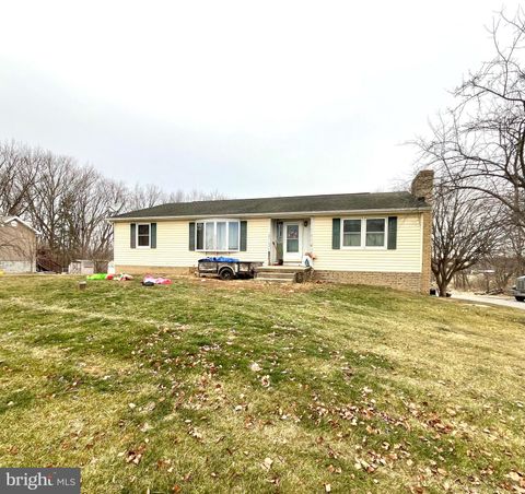 2767 BUCHANAN TRAIL WEST W GREENCASTLE PA 17225