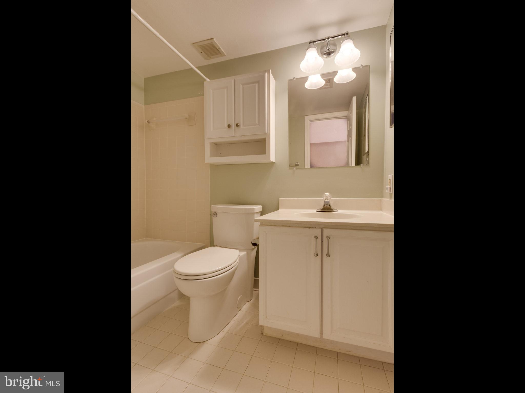 COLECROFT - Residential Lease