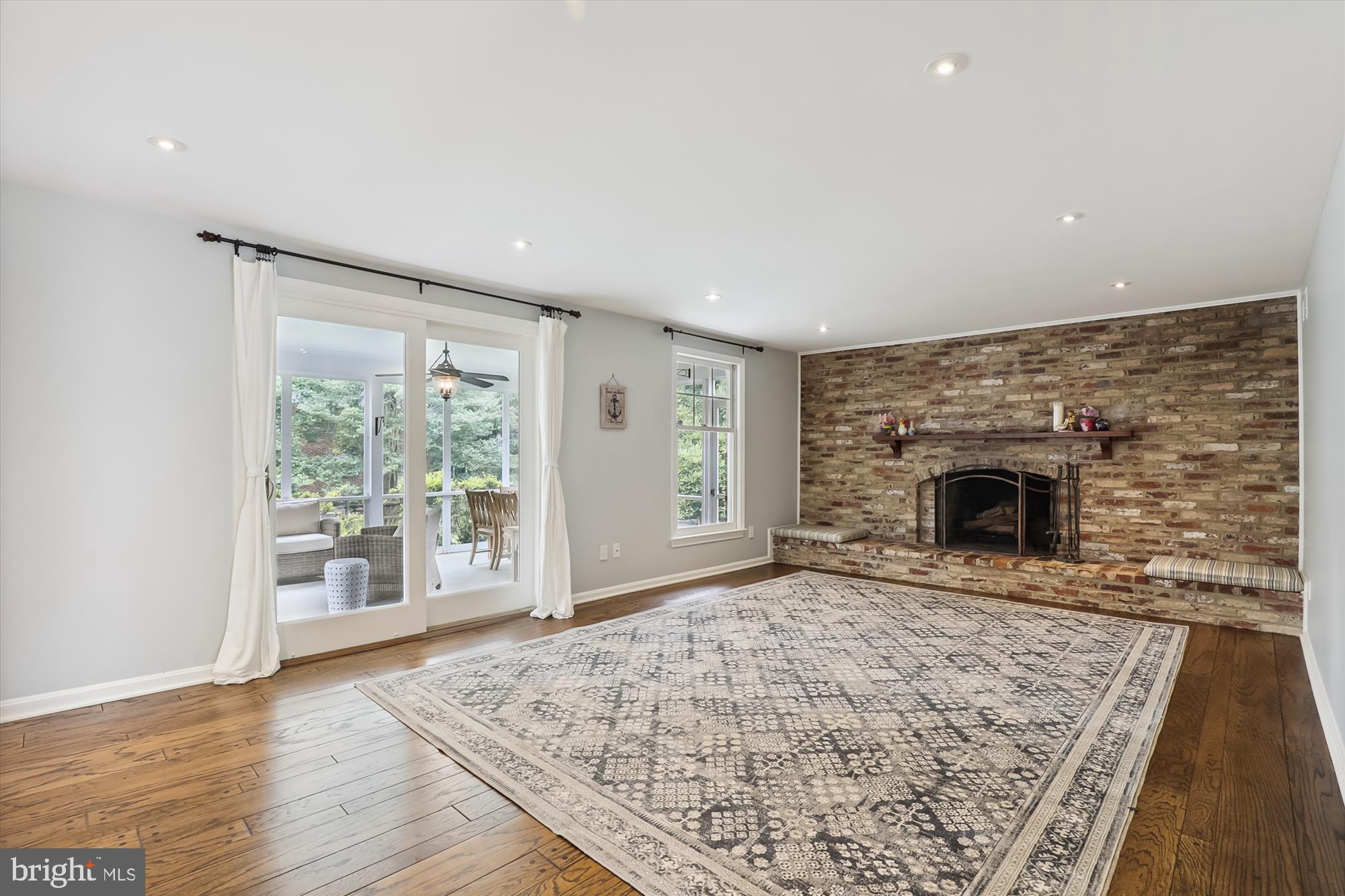 OLD FARM - Residential Lease