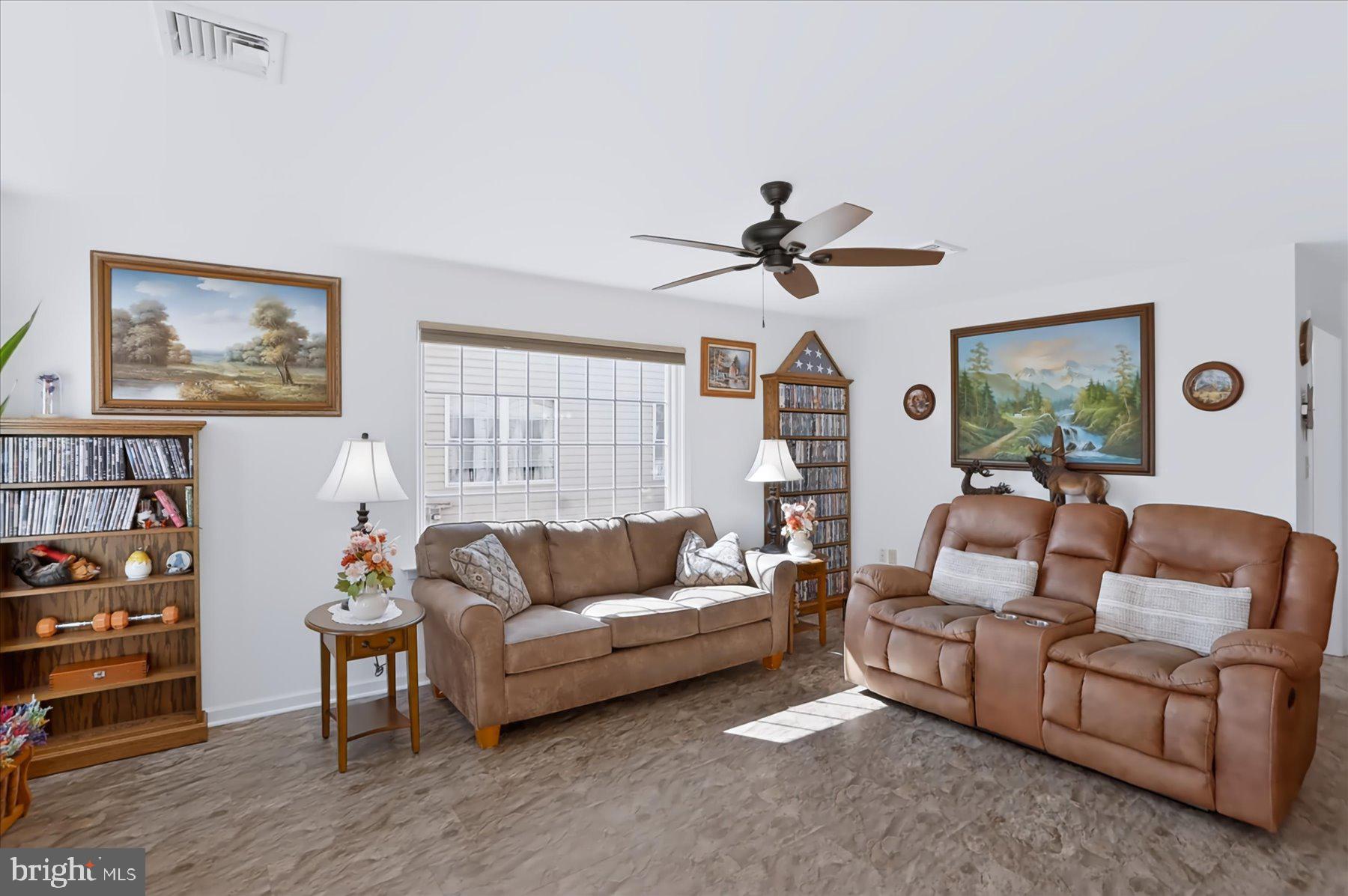 12 GRAYSON VIEW COURT