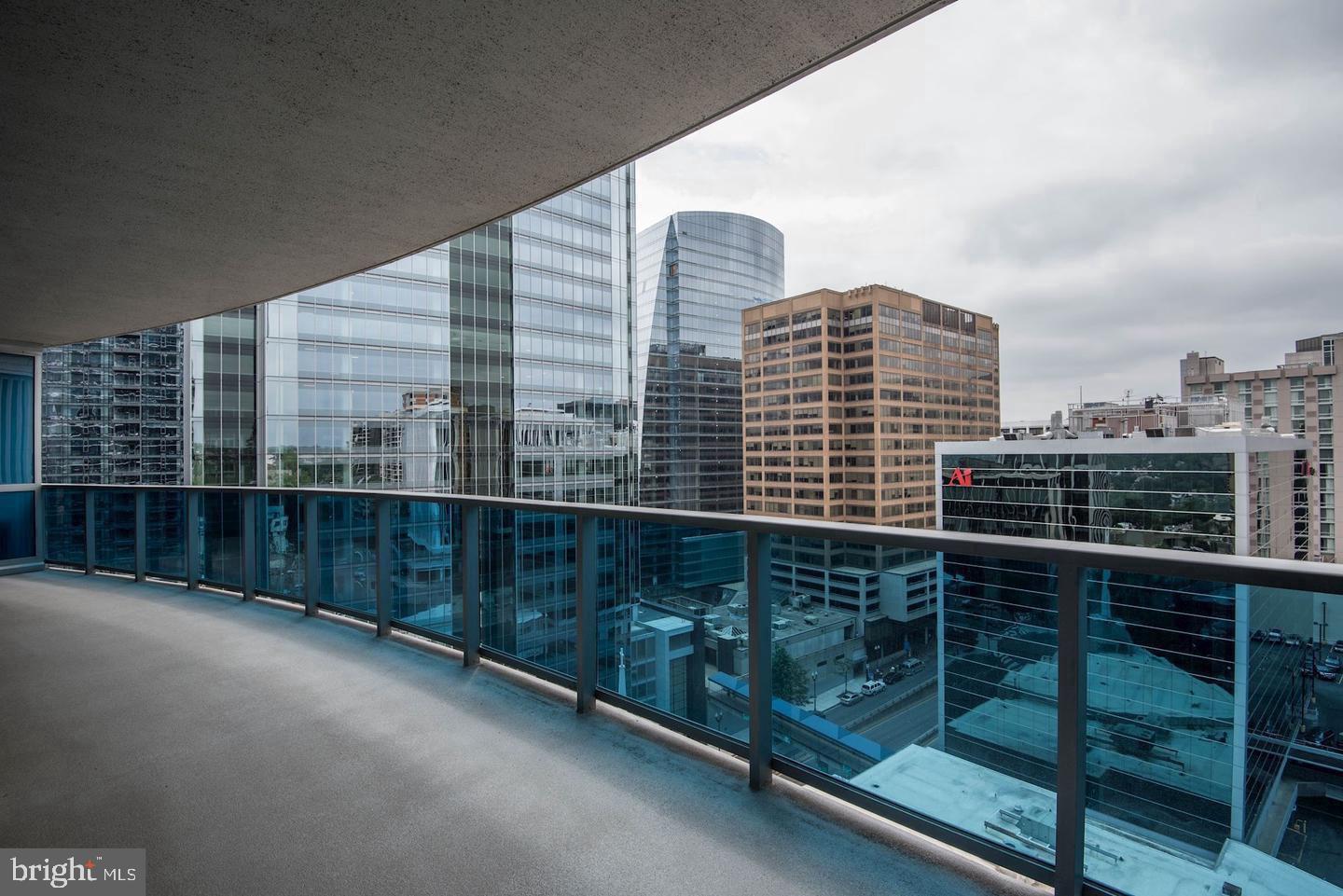 ROSSLYN - Residential Lease