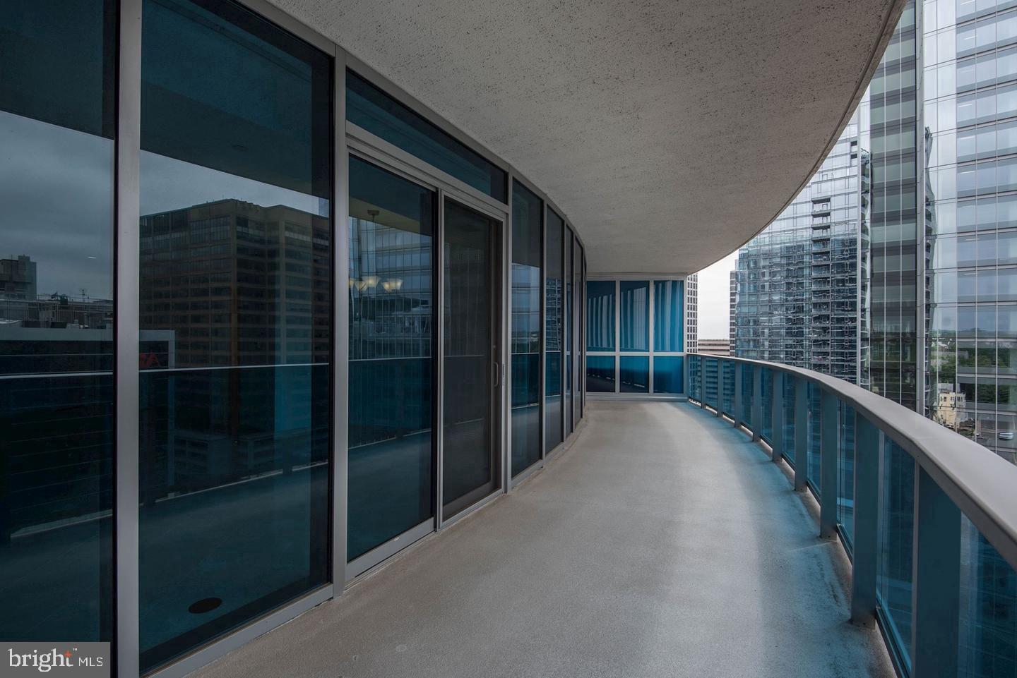 ROSSLYN - Residential Lease