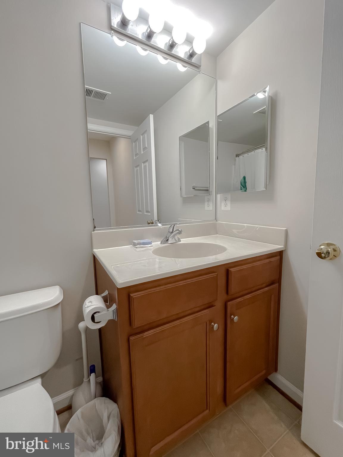 DAHLIA PARK OF WILDEWOOD - Residential Lease