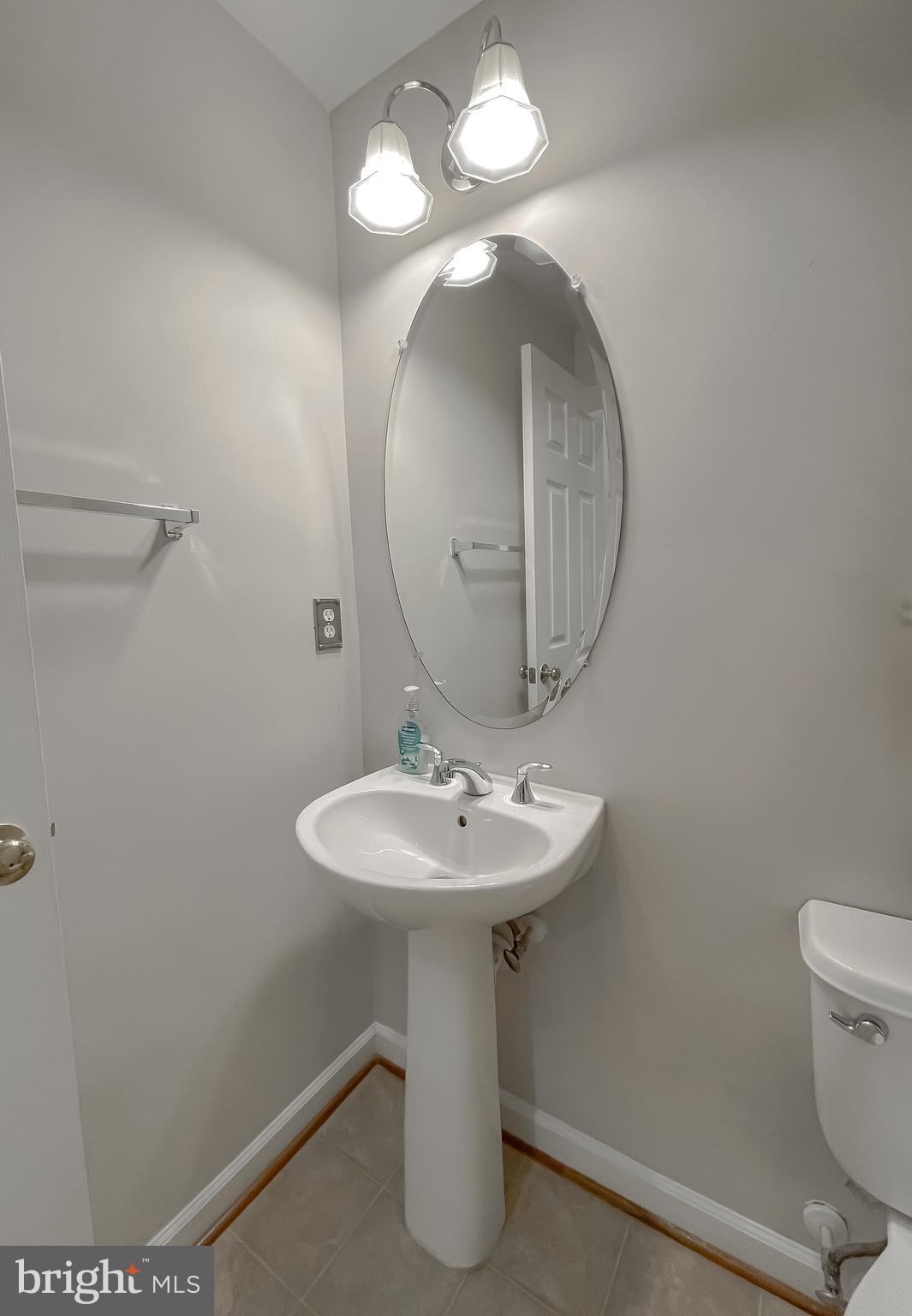 DAHLIA PARK OF WILDEWOOD - Residential Lease