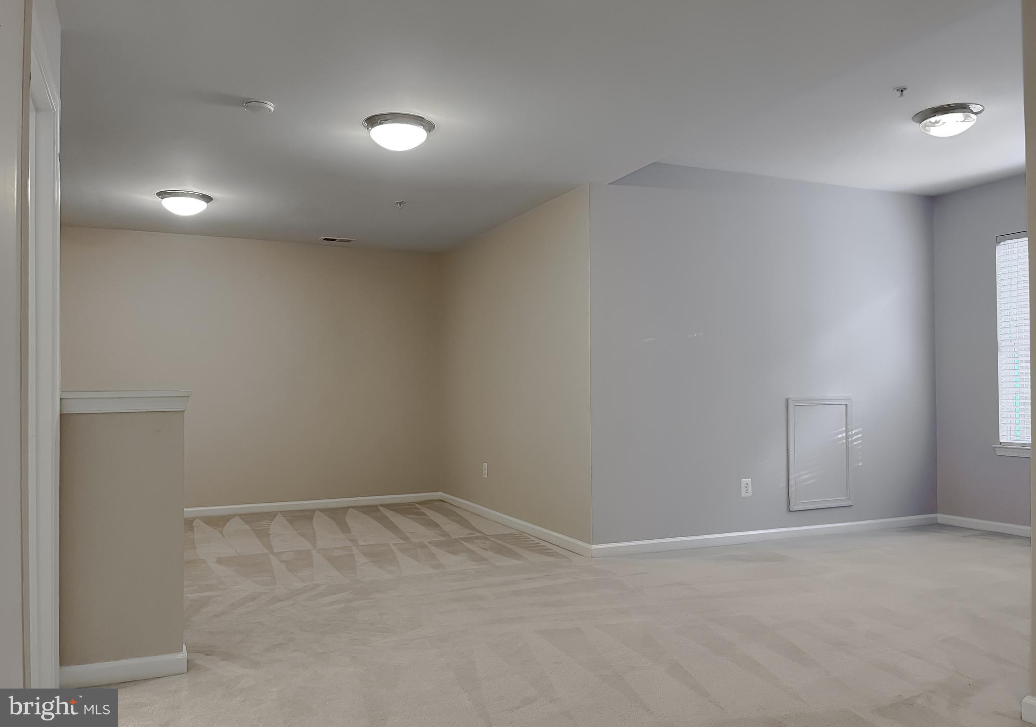 DAHLIA PARK OF WILDEWOOD - Residential Lease