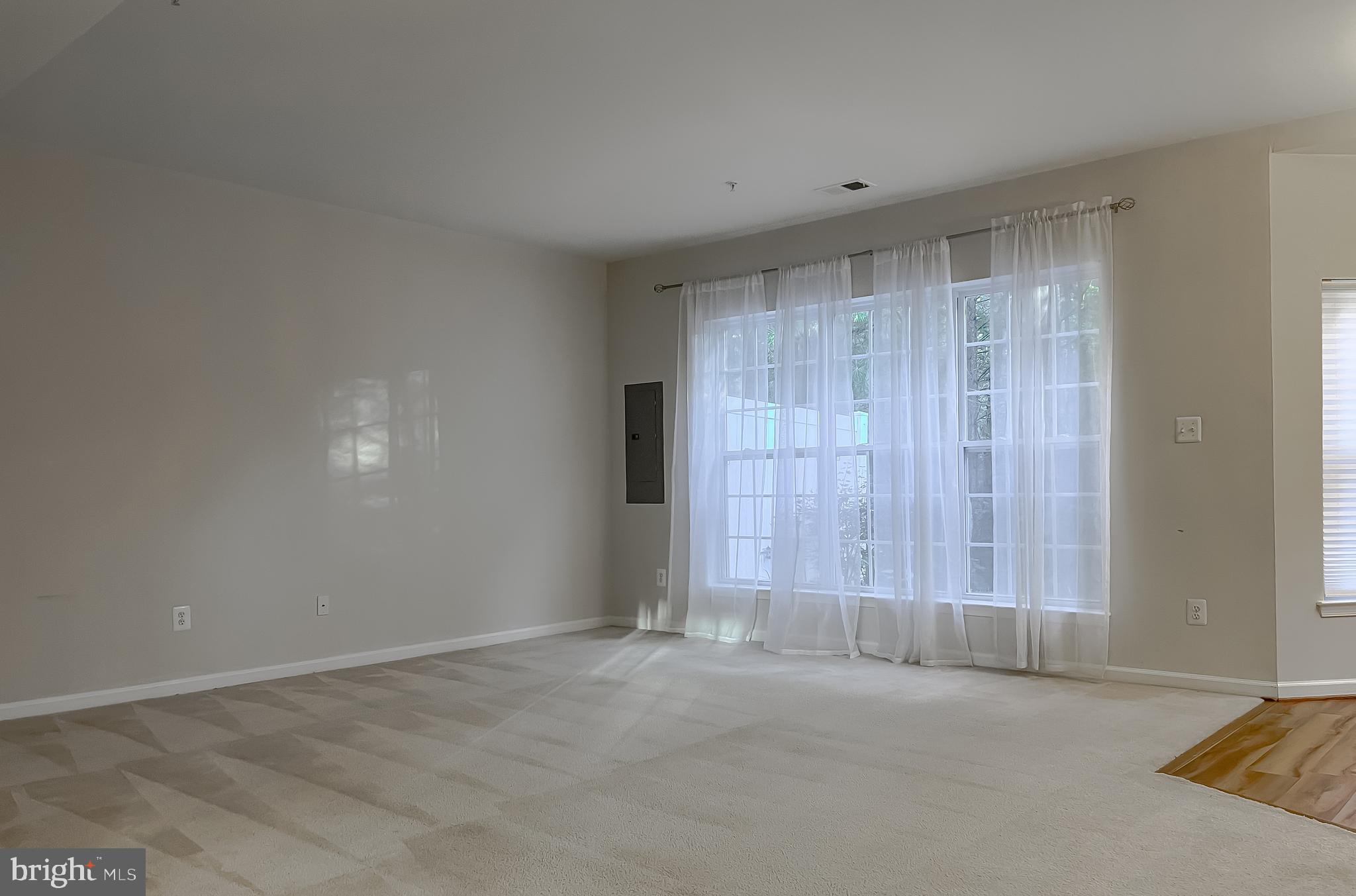 DAHLIA PARK OF WILDEWOOD - Residential Lease