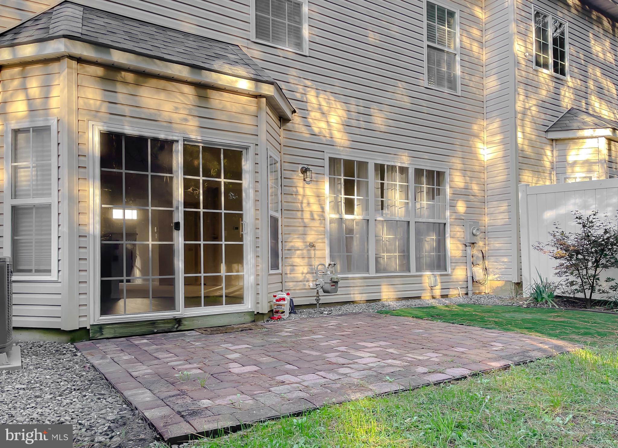 DAHLIA PARK OF WILDEWOOD - Residential Lease