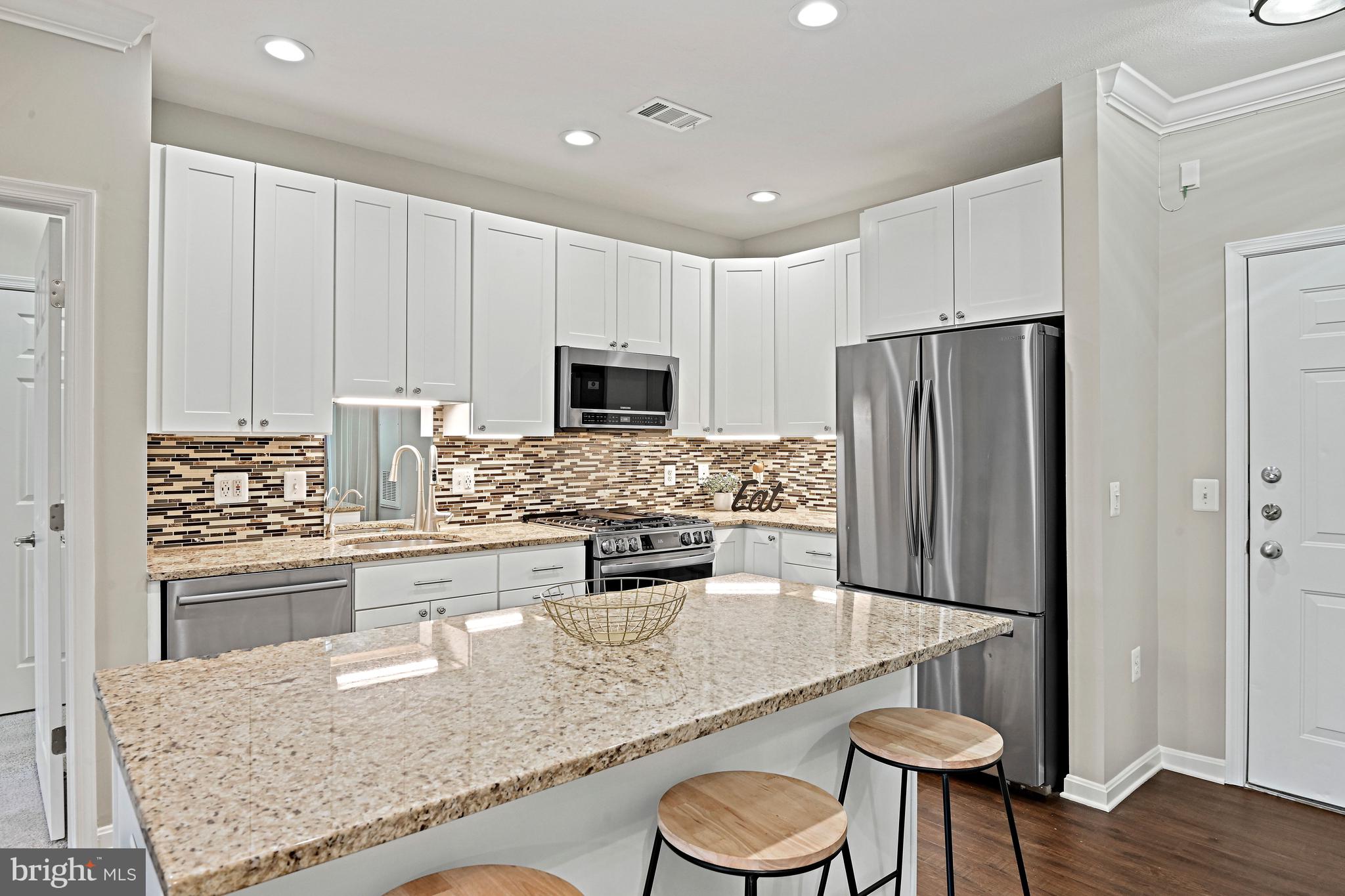 9480 VIRGINIA CENTER BOULEVARD 210