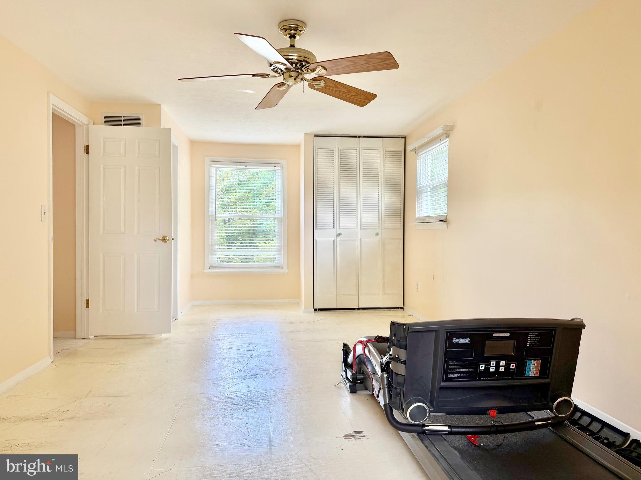 LAUREL VALLEY - Residential