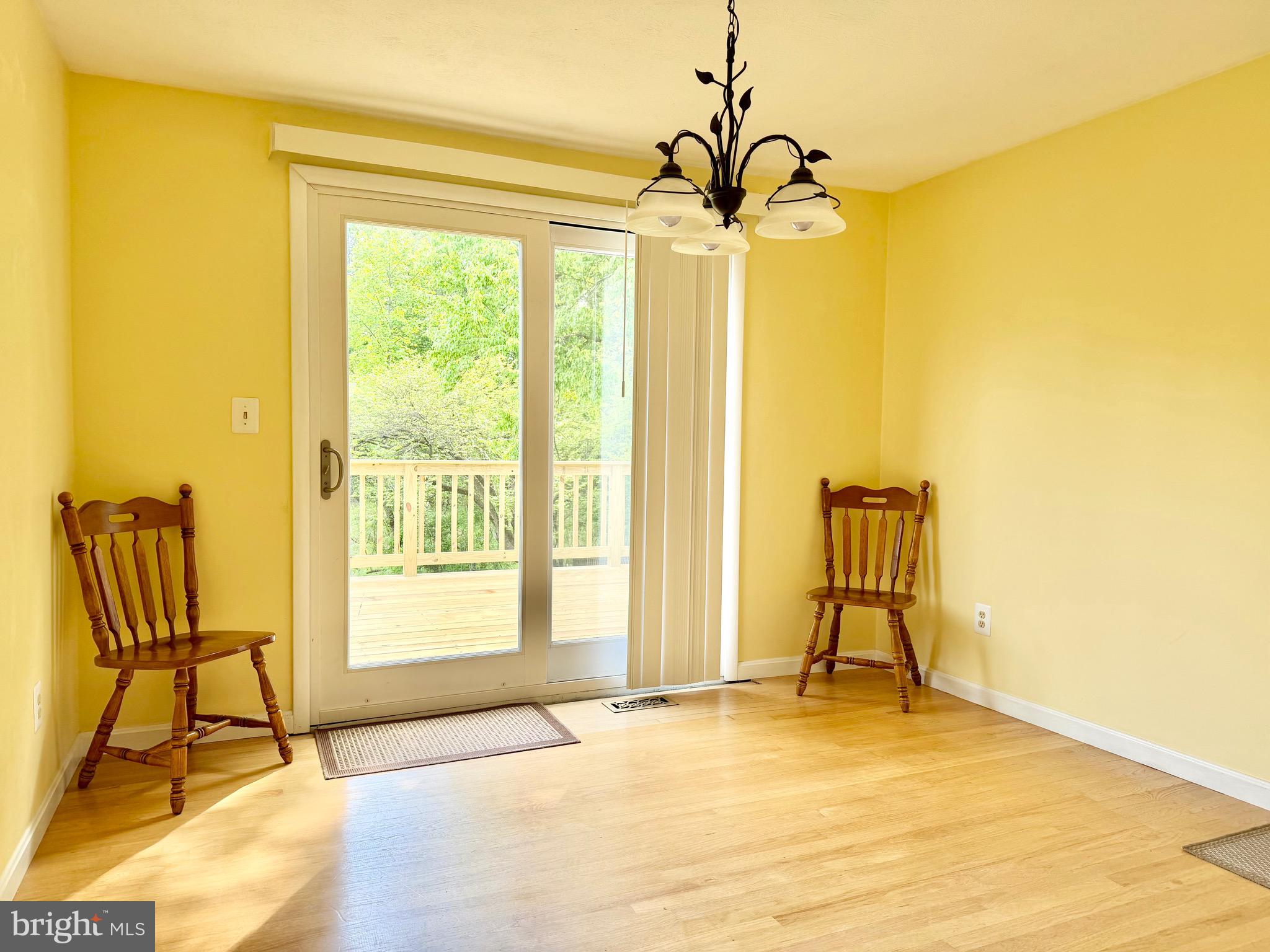 LAUREL VALLEY - Residential