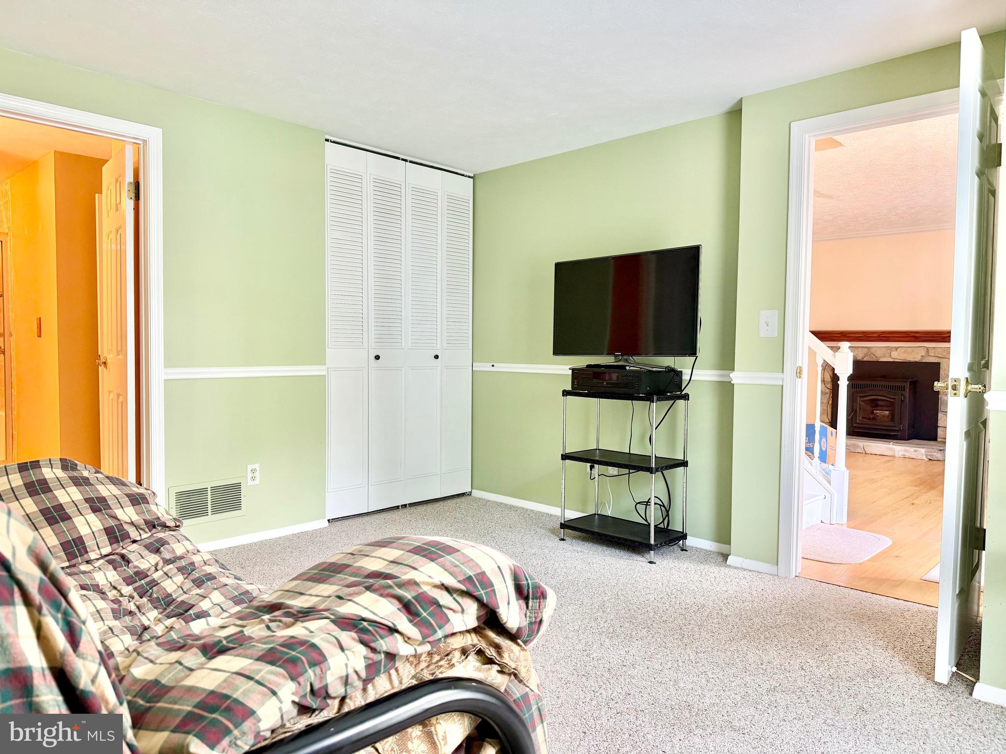 LAUREL VALLEY - Residential