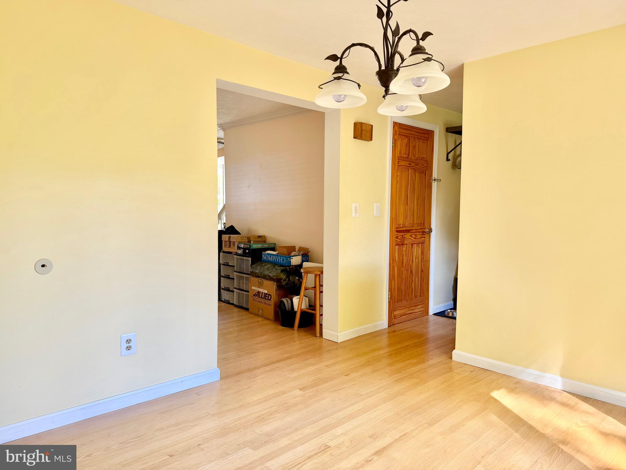 LAUREL VALLEY - Residential