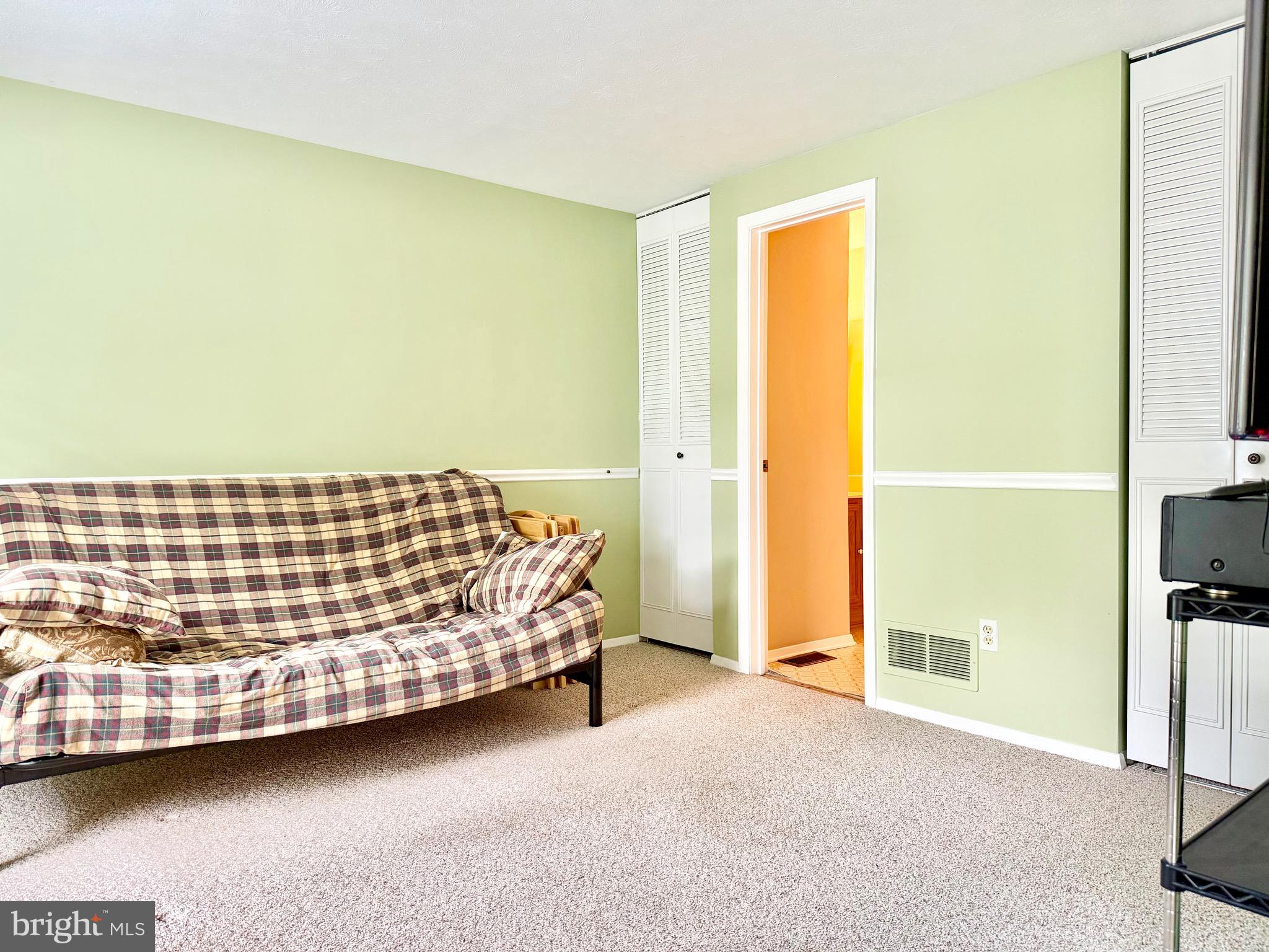 LAUREL VALLEY - Residential