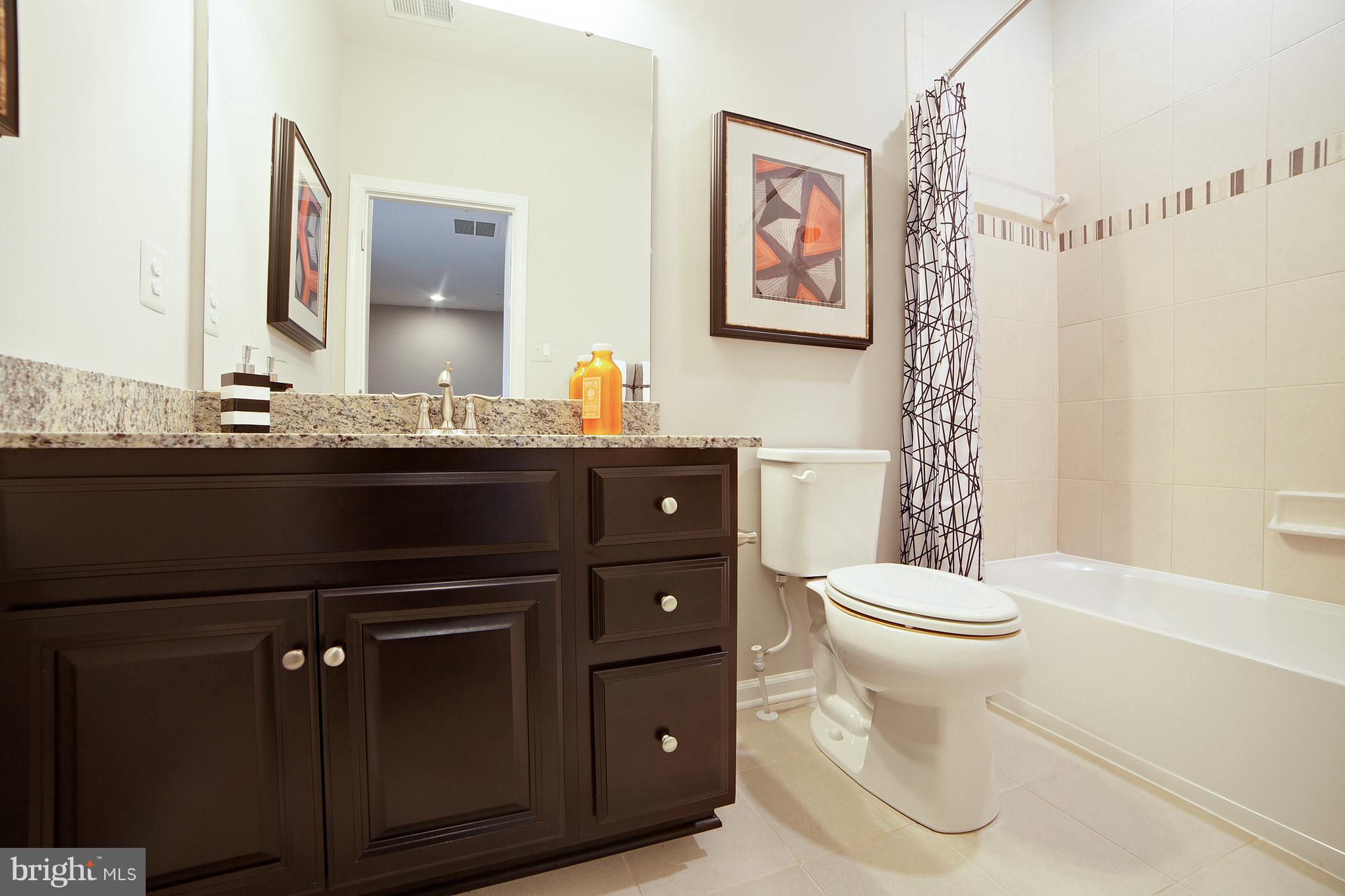 PONDVIEW - Residential