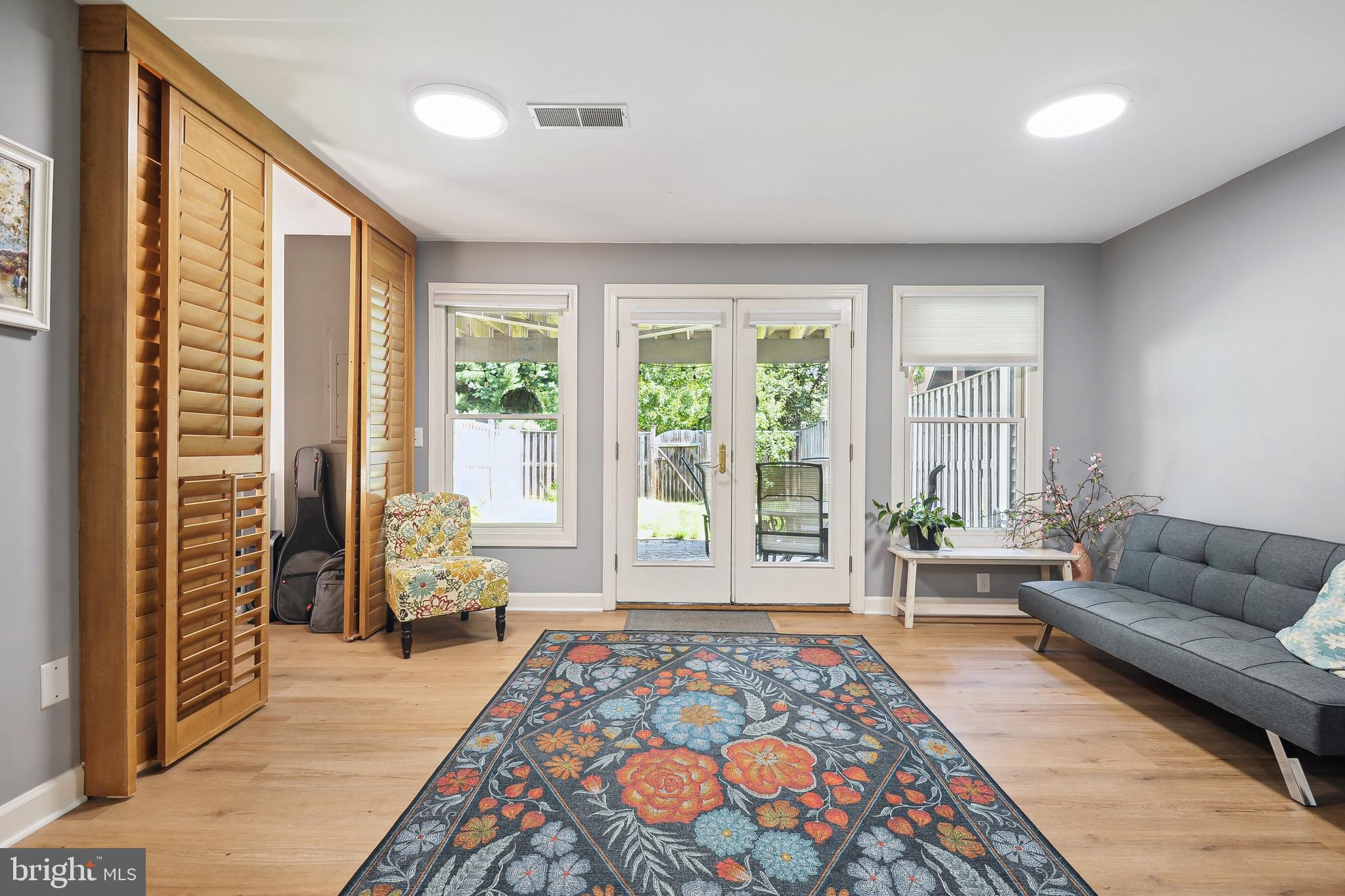 POTOMAC TERRACE - Residential