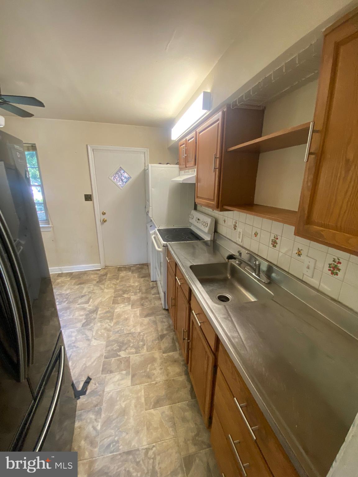 DOUGLAS PARK - Residential Lease