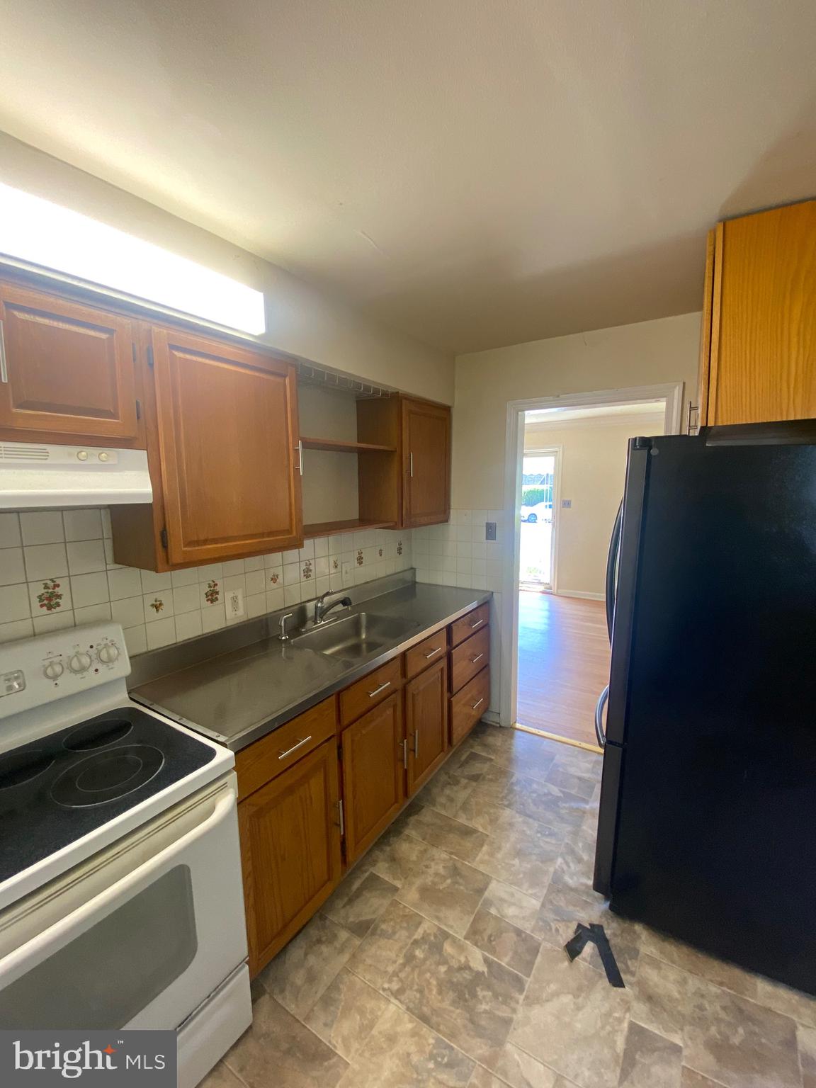 DOUGLAS PARK - Residential Lease