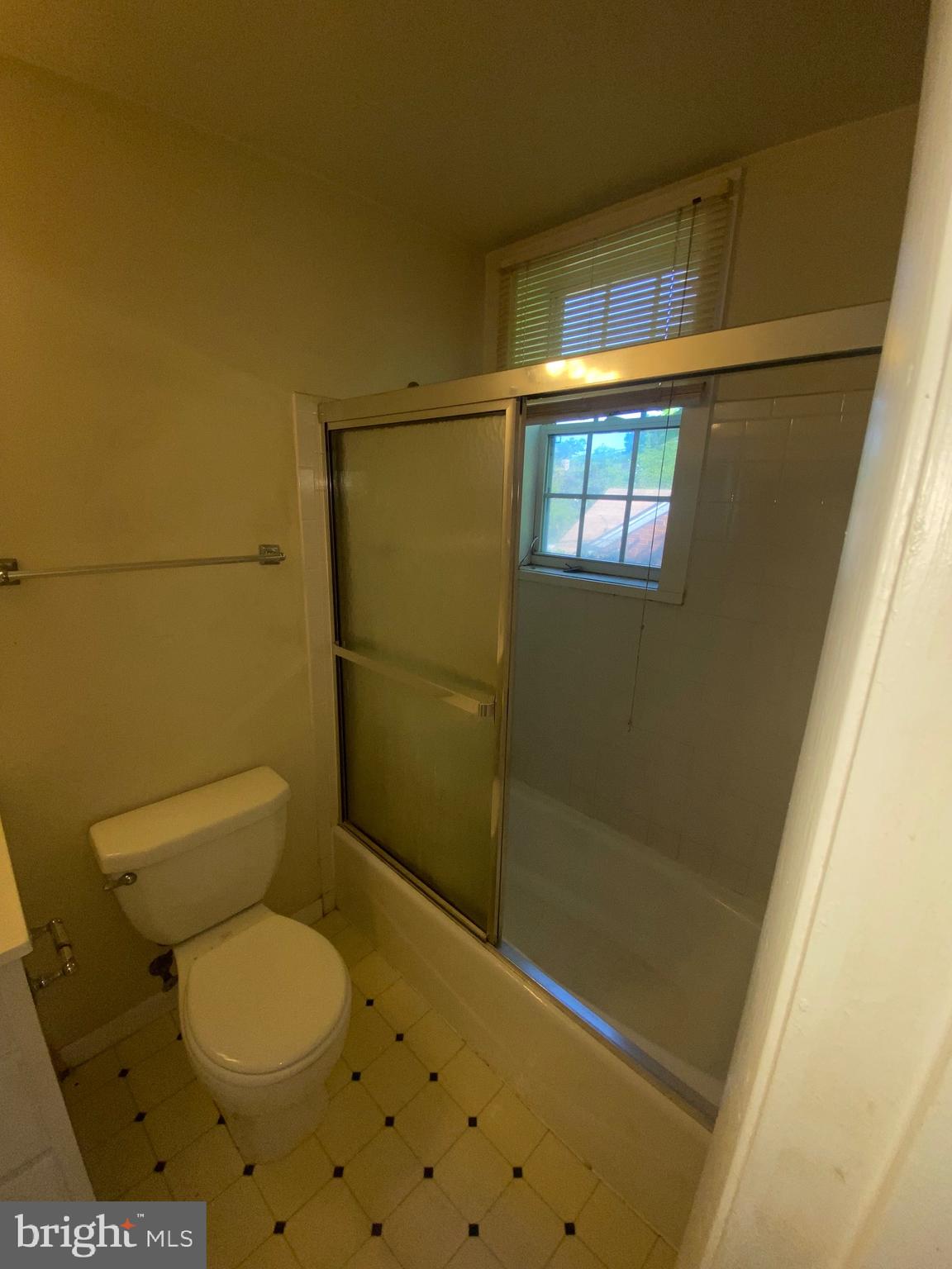 DOUGLAS PARK - Residential Lease