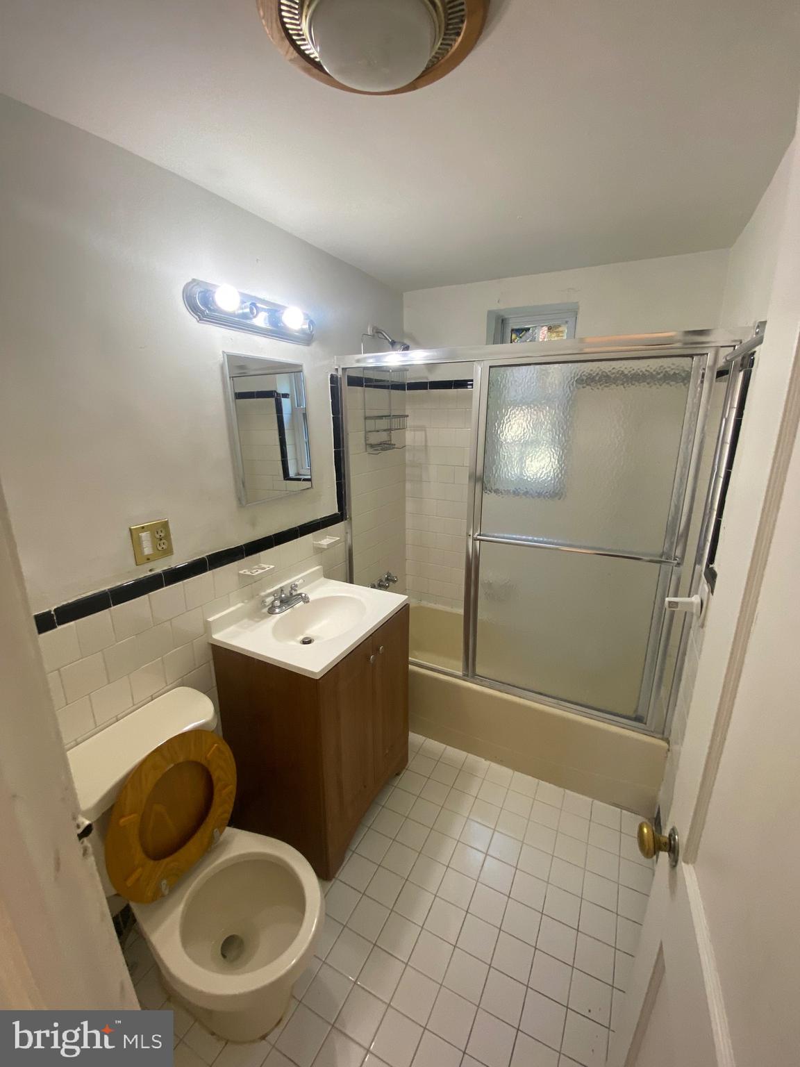 DOUGLAS PARK - Residential Lease