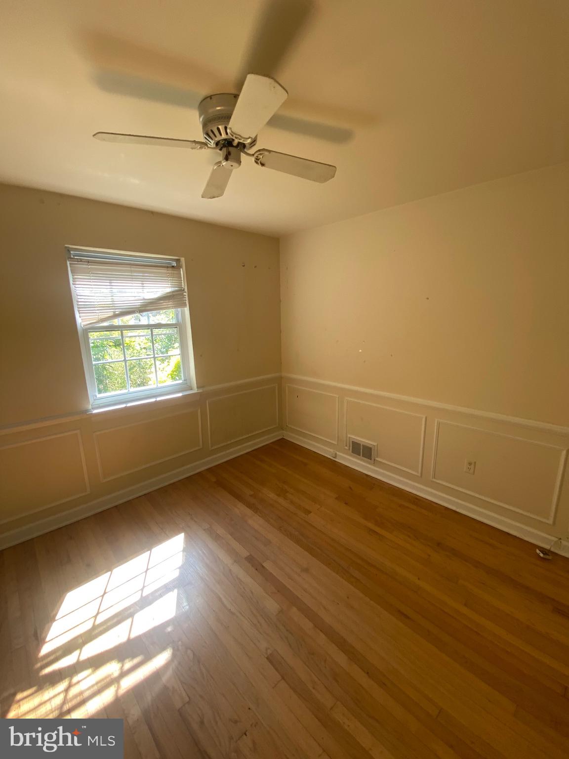 DOUGLAS PARK - Residential Lease